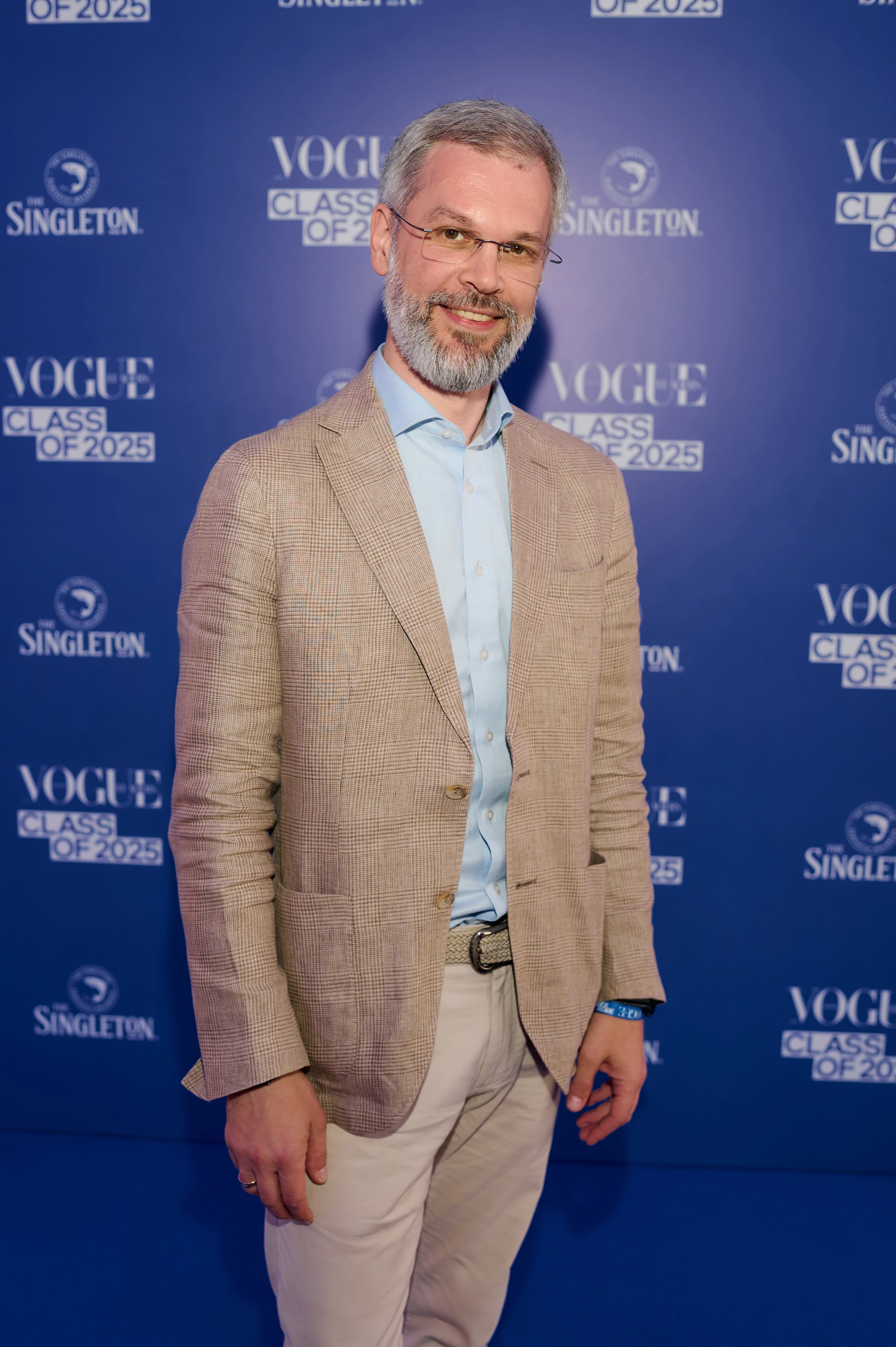 Олег Давиденко Олег Давиденко