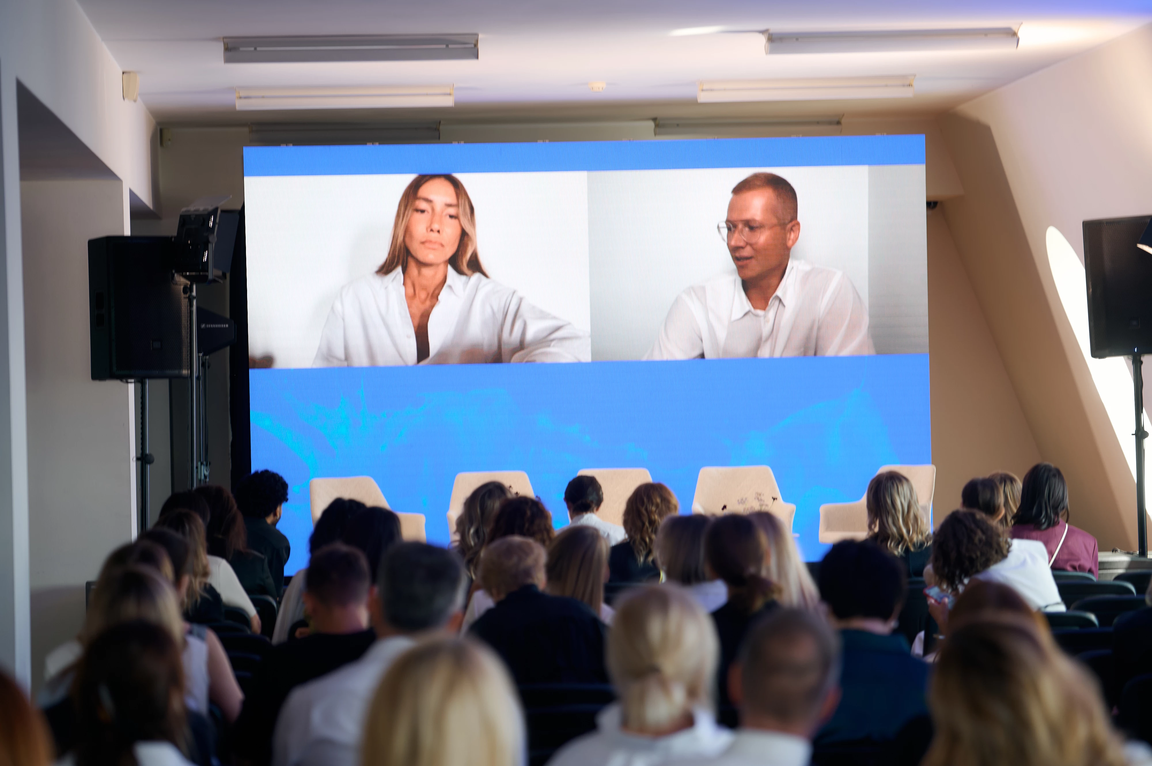 Юлія Пеліпас та Веня Брикалін Юлія Пеліпас та Веня Брикалін