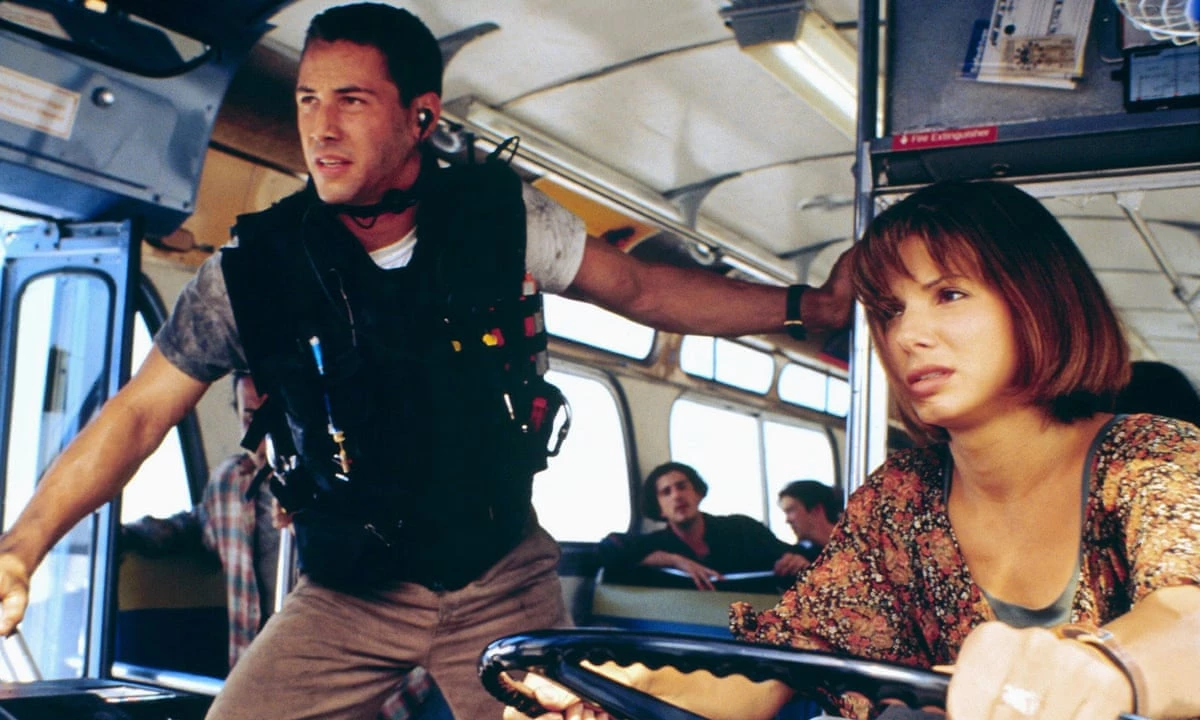 Кіану Рівз і Сандра Буллок у фільмі 