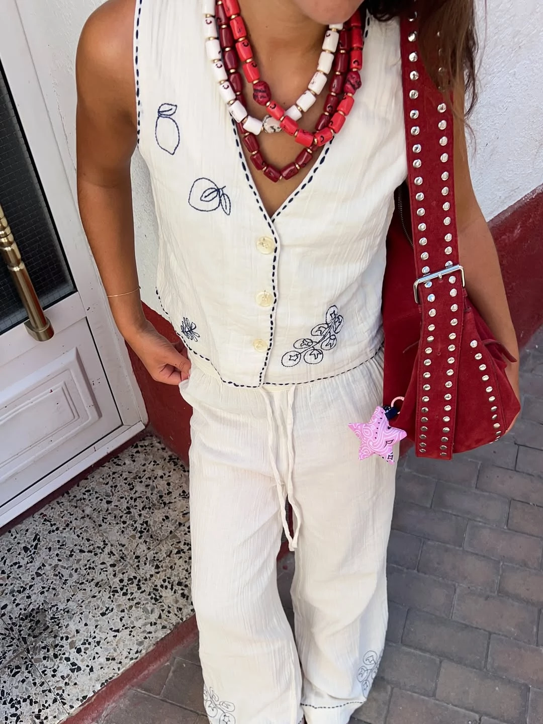 Instagram @nadinecaldera