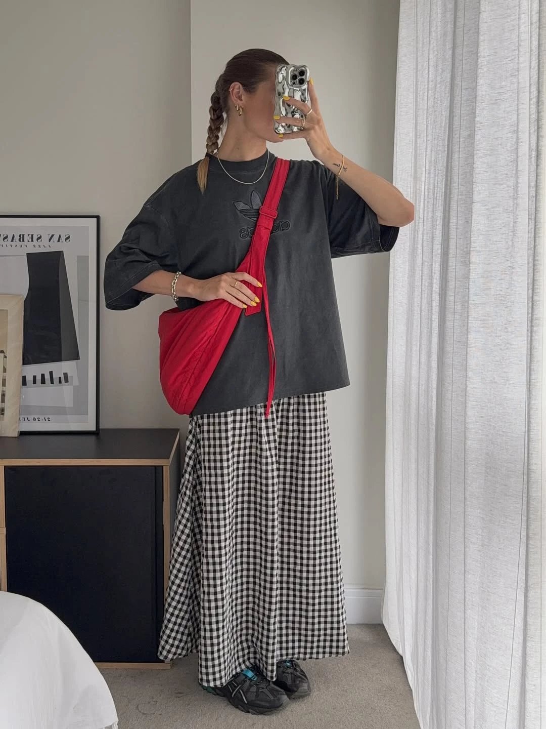 Instagram @immillieholmes