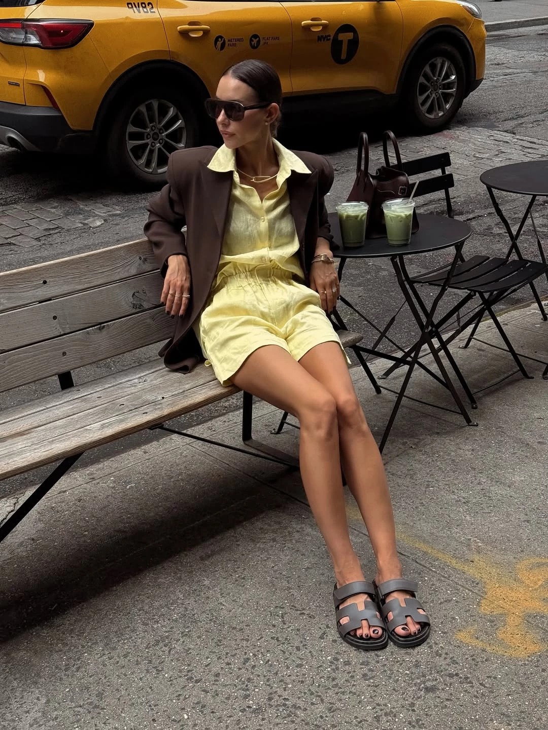  Instagram @madina_mariposa