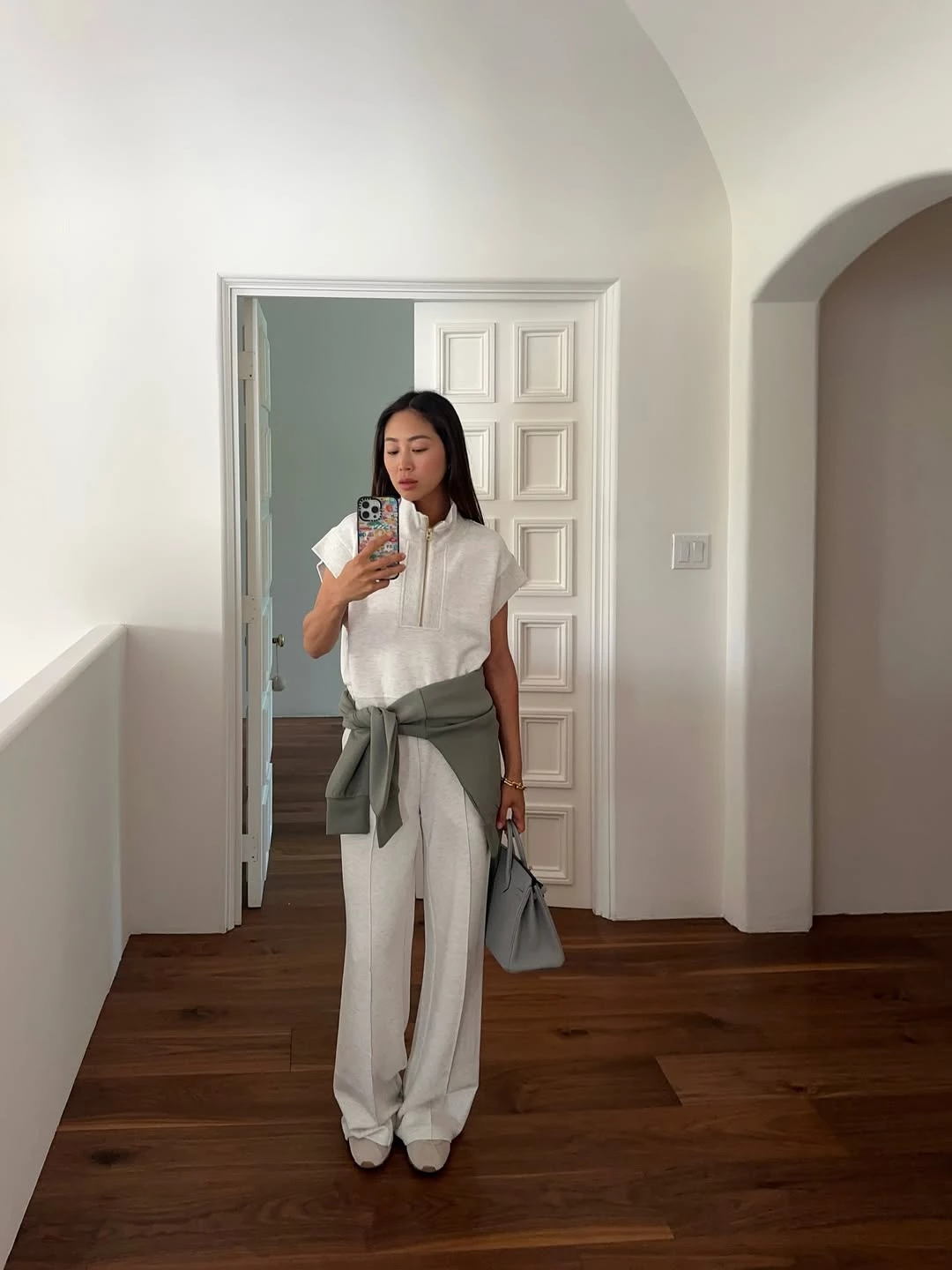 Instagram @aimeesong