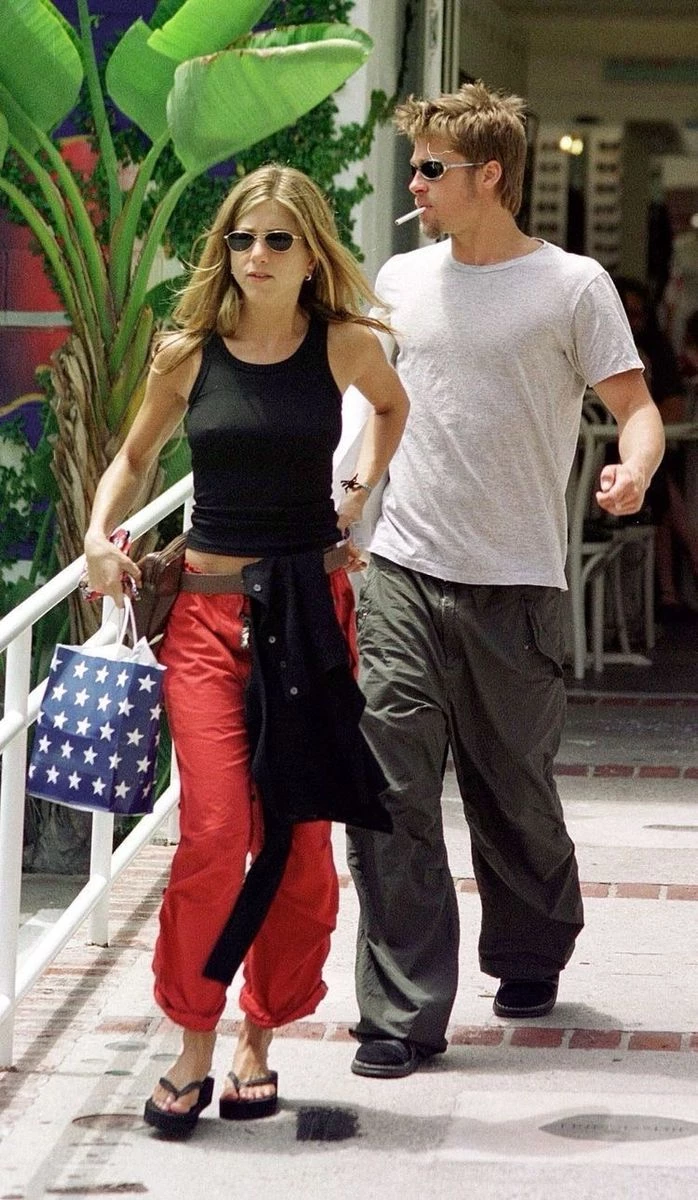 Дженніфер Еністон, 1990-ті