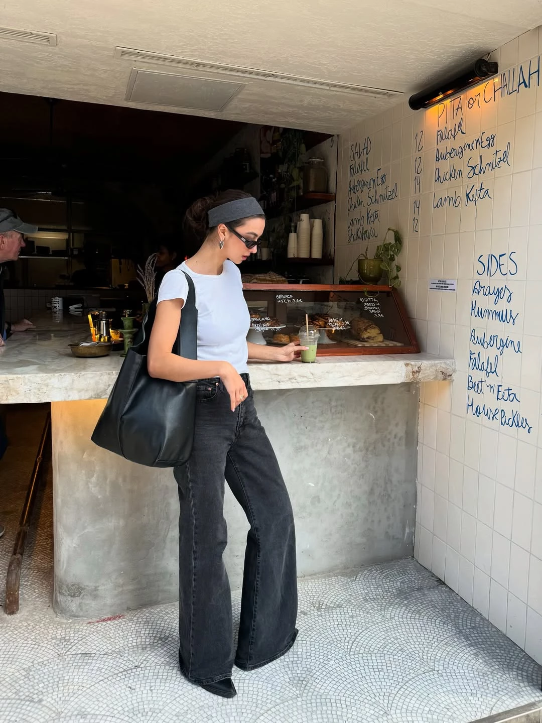 Instagram @laraaceliaa