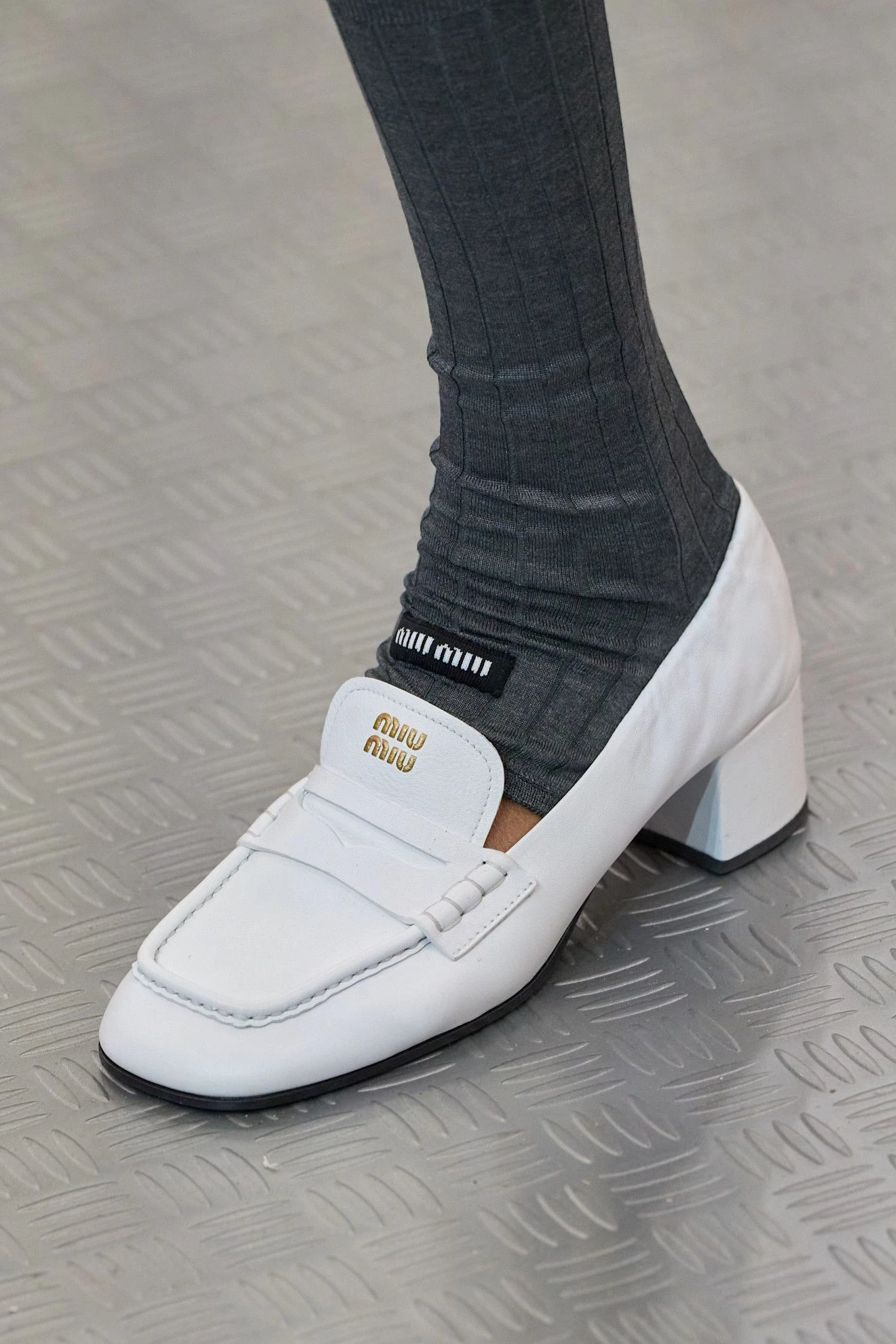 Miu Miu весна-літо 2025. Photo: Alessandro Viero