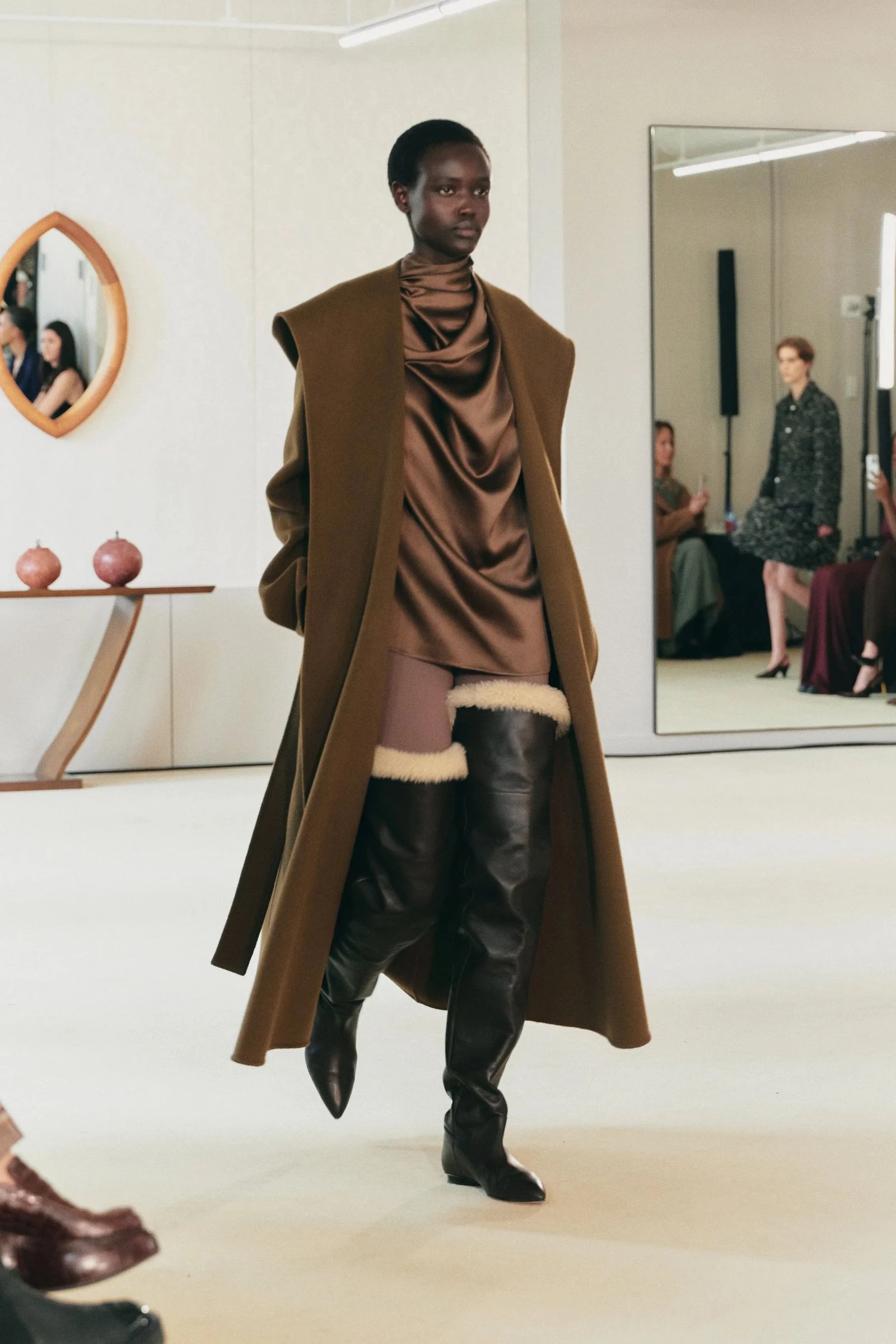 Altuzarra осінь-зима 2025/2026 Altuzarra осінь-зима 2025/2026