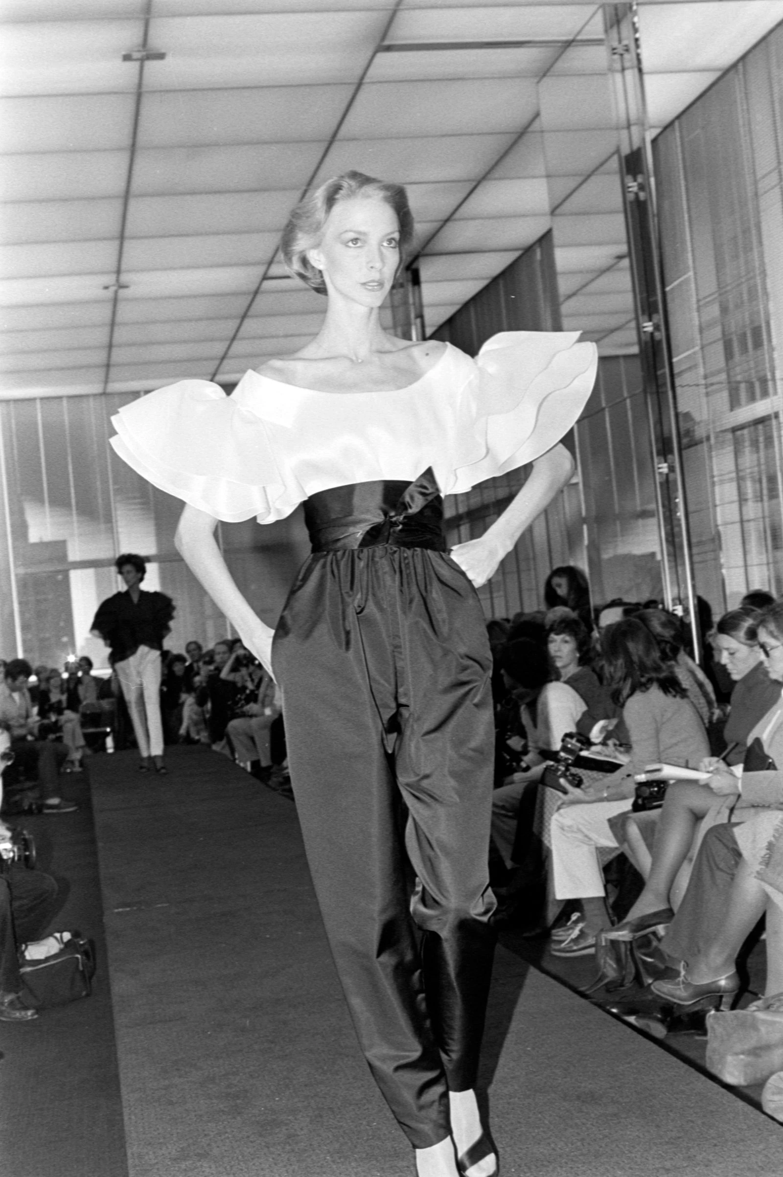 Halston весна-літо 1981