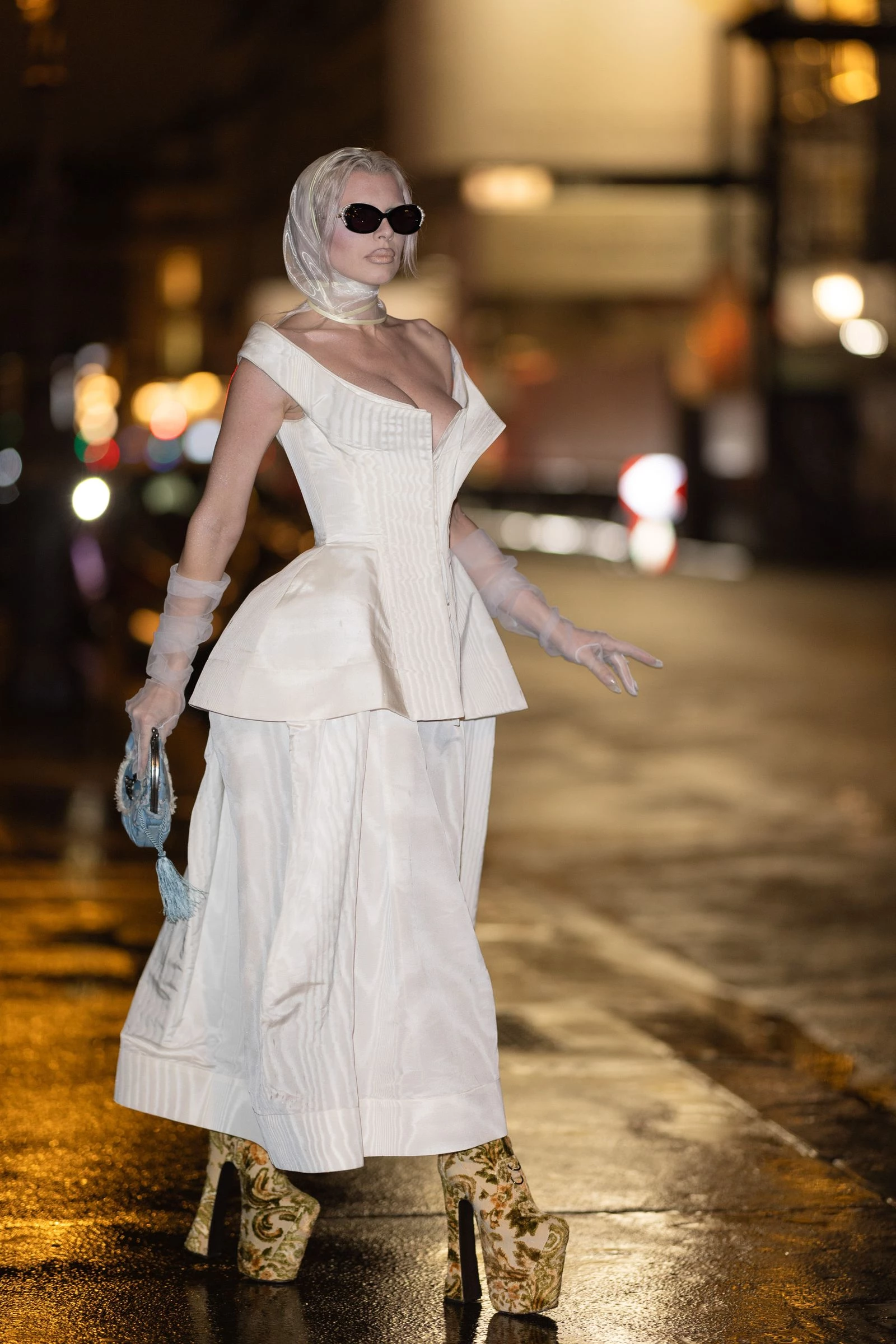 Джулія Фокс. Rachpoot/Bauer-Griffin