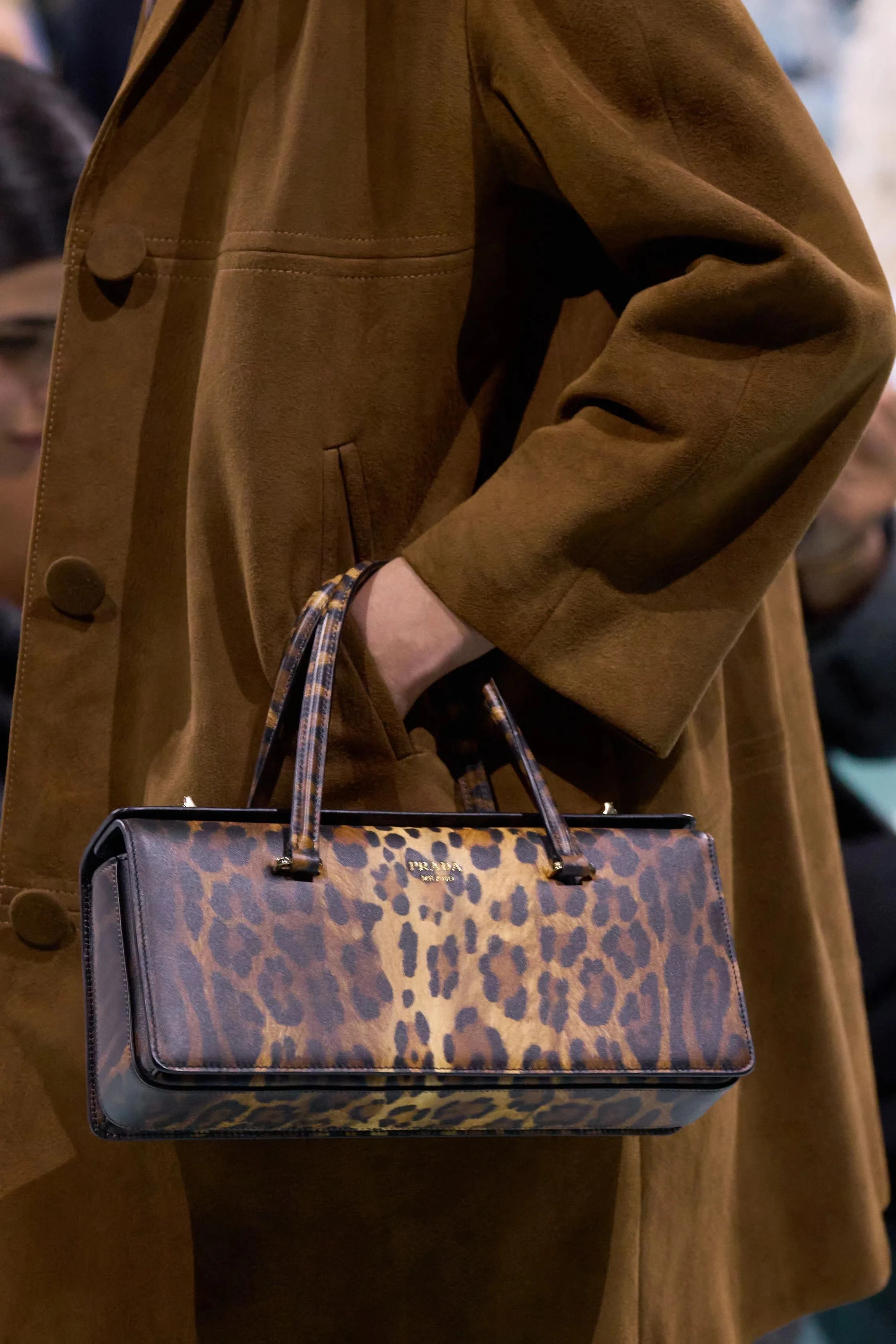 Prada весна-літо 2025