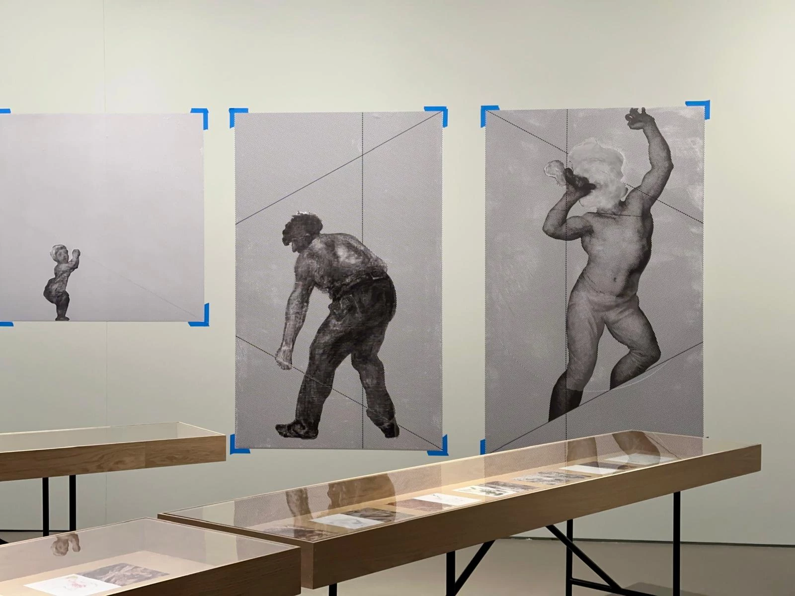 Проміжковий стенд від інсталяції Р. Г. Квейтман Проміжковий стенд від інсталяції Р. Г. Квейтман