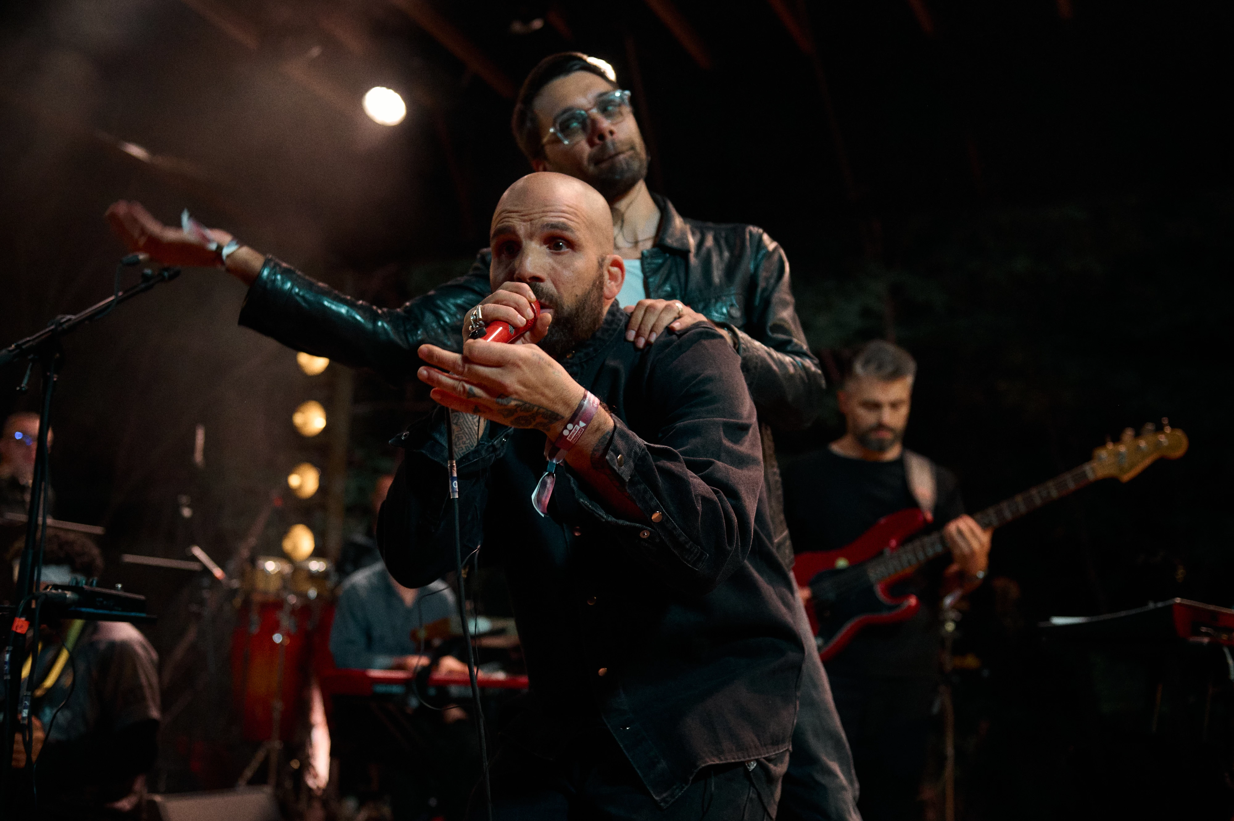 THE MANEKEN та dOP