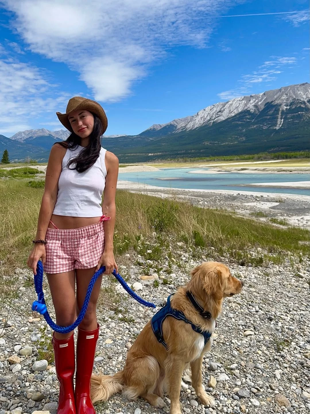 Instagram: @ashleyduncaan Instagram: @ashleyduncaan