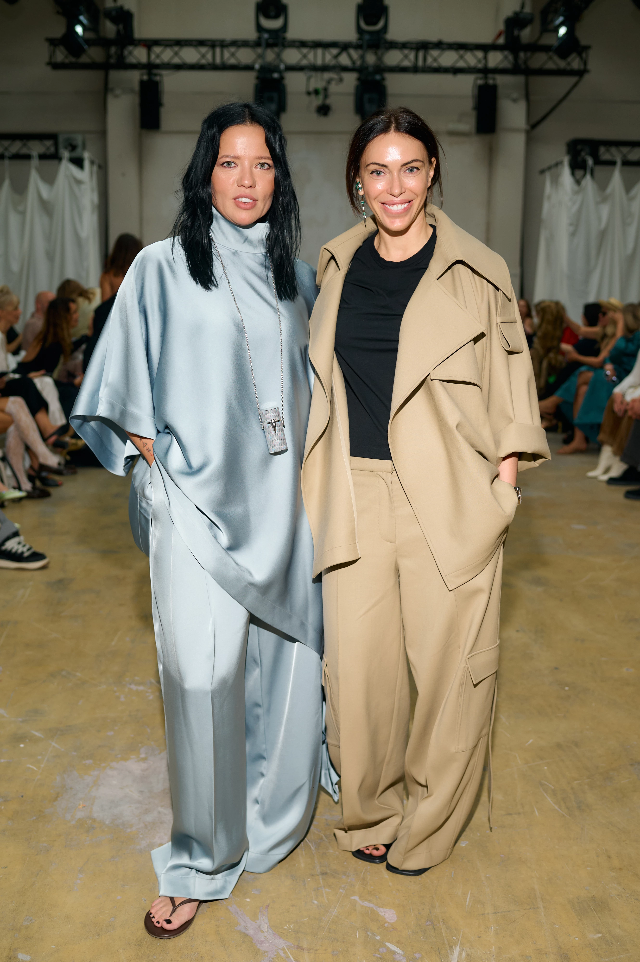 Ірина Горова (ліворуч)