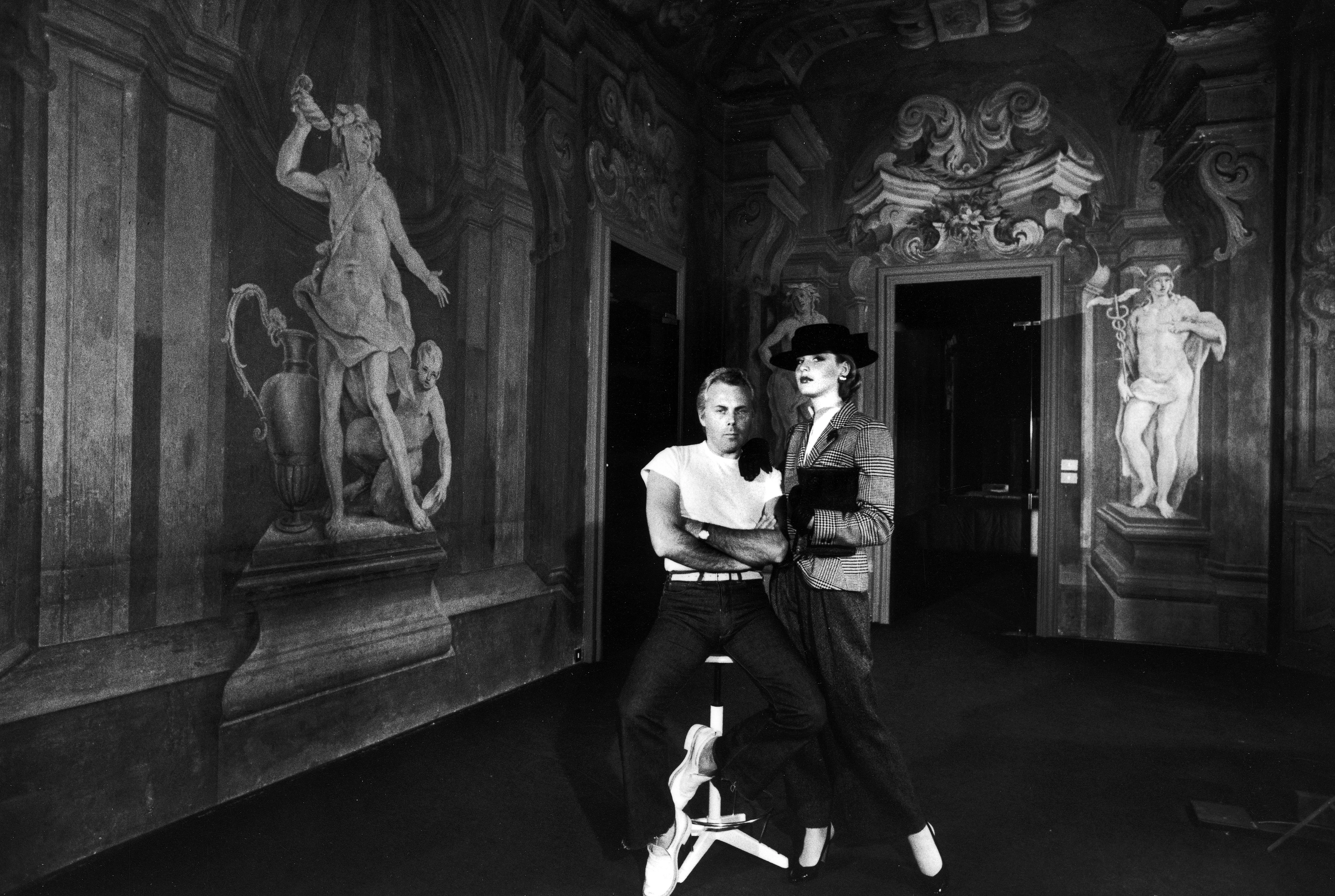 Джорджо Армані разом із моделлю під час фотосесії, 1979 рік