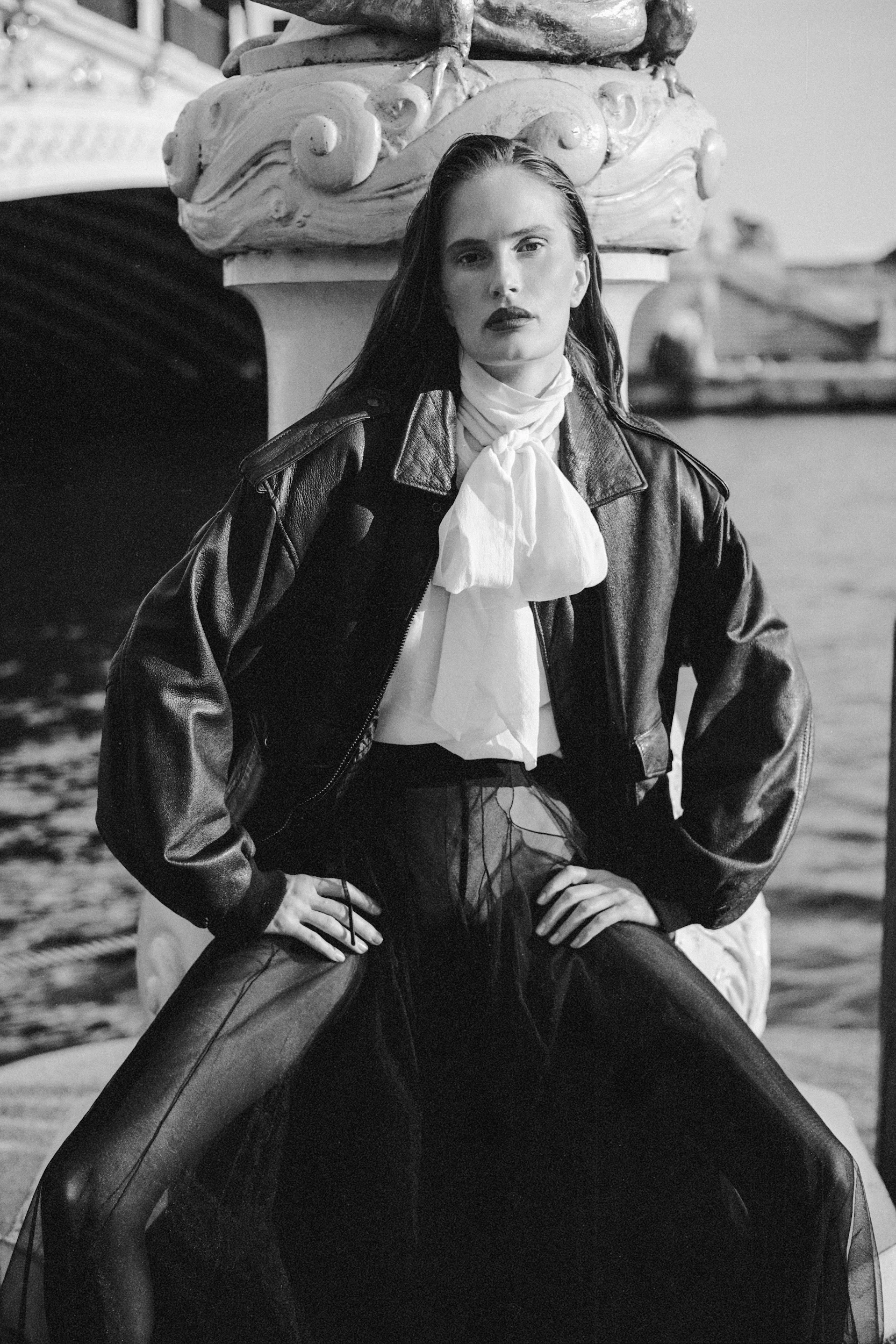 Спідниця FROLOV, бомбер — вінтаж, блуза Ambitna, панчохи Calzedonia