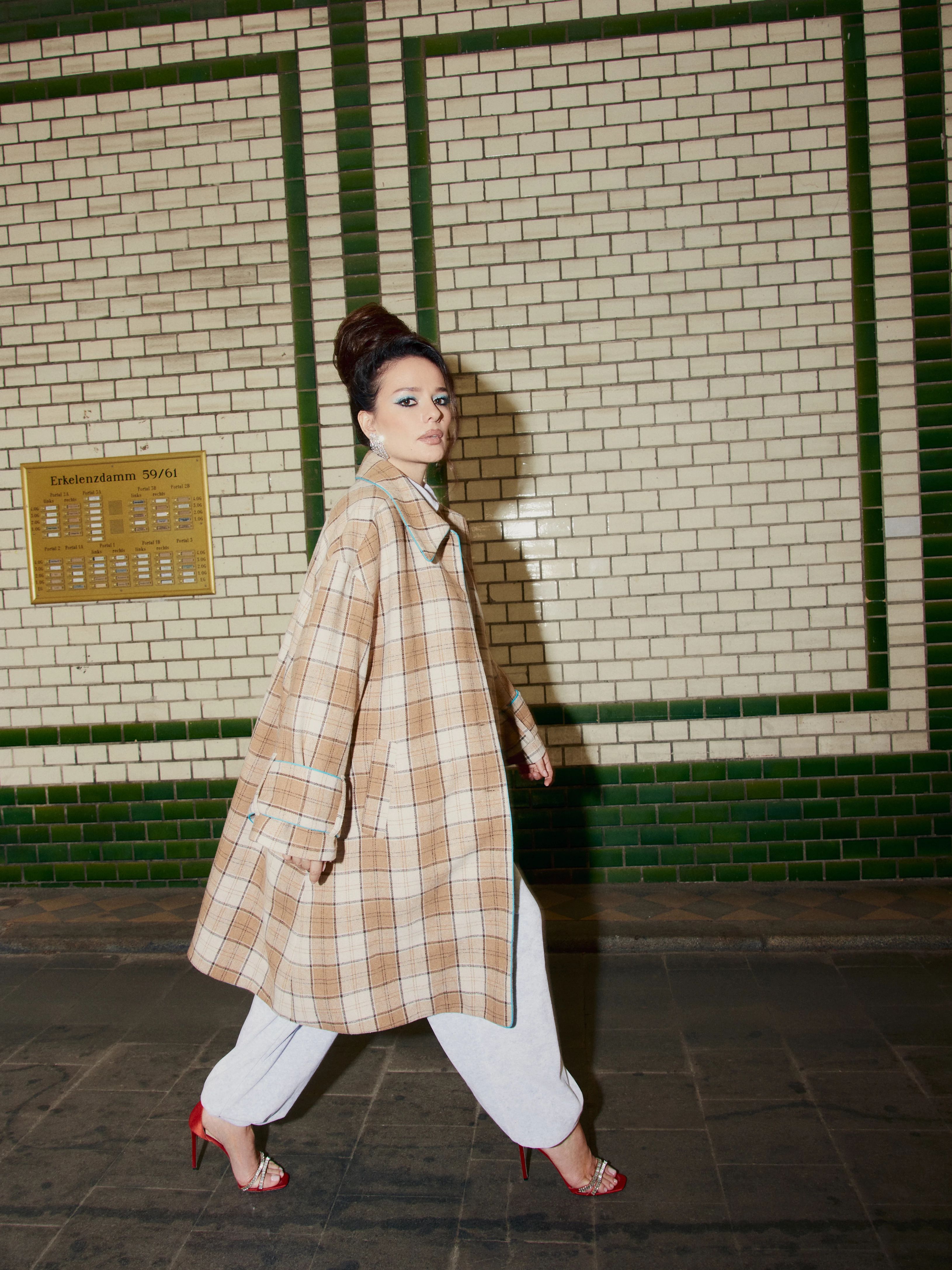 Salon Reading Salon Reading