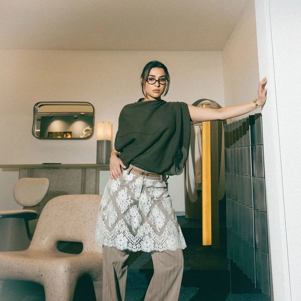 Instagram @tania_shroff