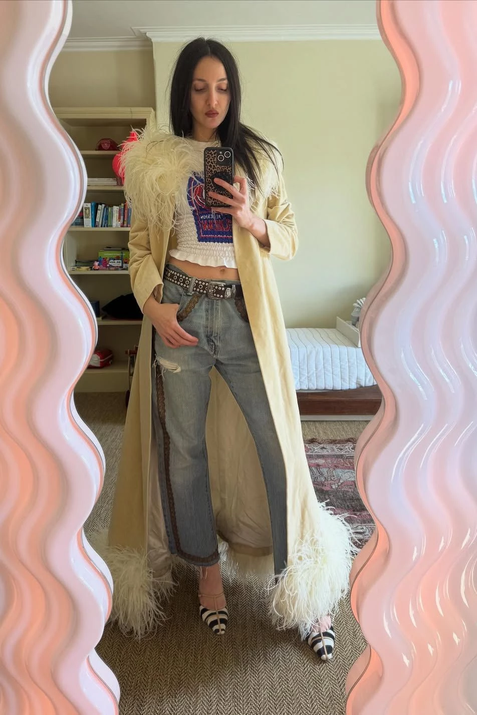 Instagram: @tishweinstock