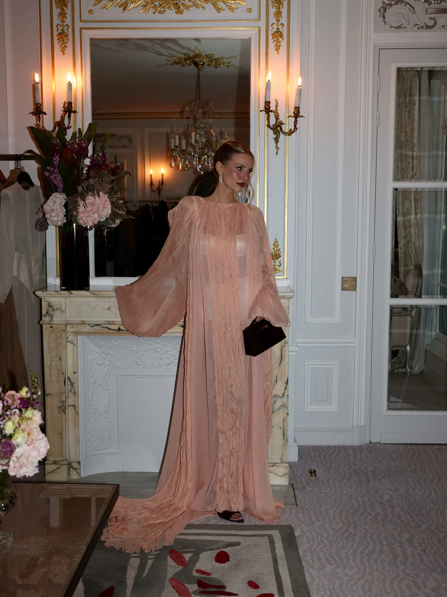 Instagram @leoniehanne