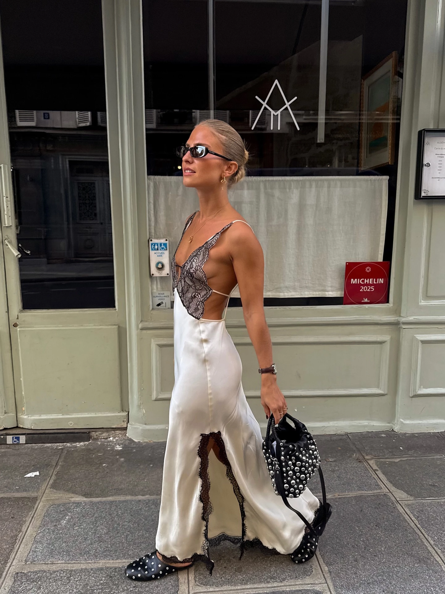 Instagram @oliviatps