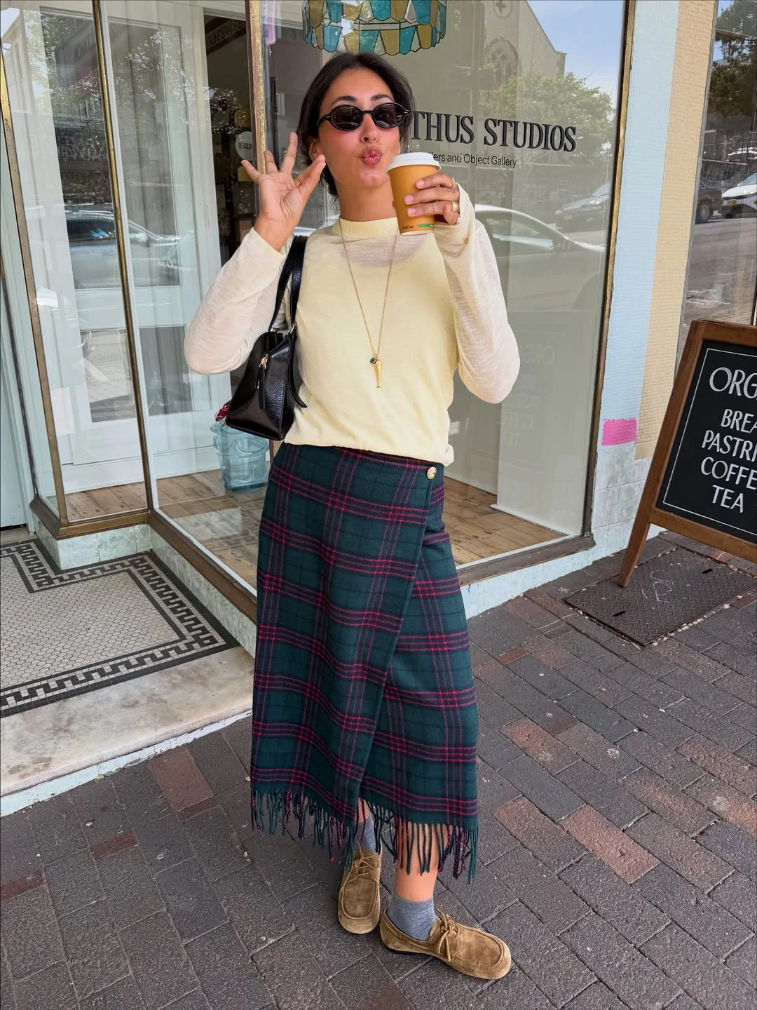 Instagram @barbarasantiago.r