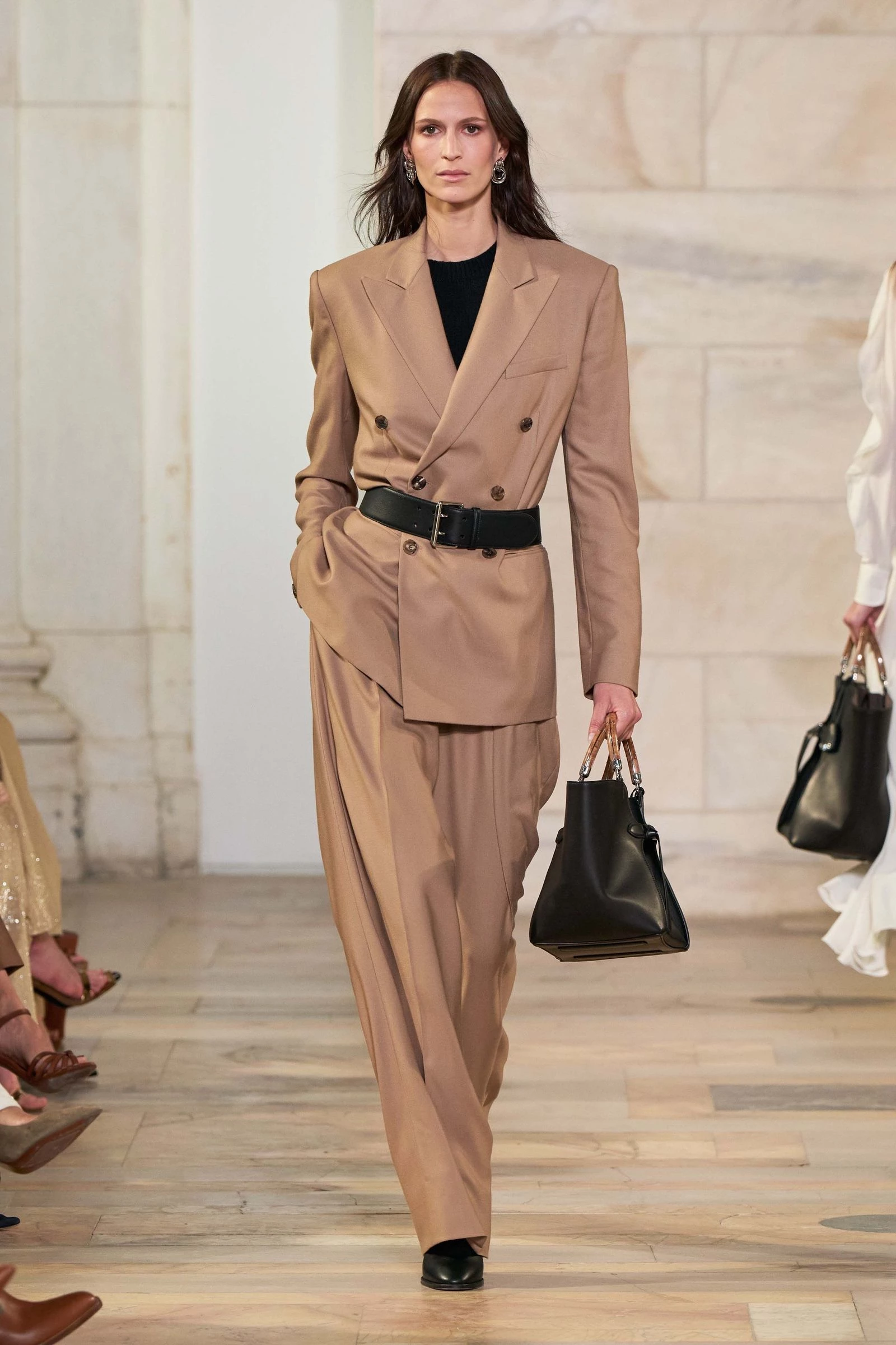 Ralph Lauren осінь-зима 2025/2026. Photo: Ralph Lauren / Gorunway Ralph Lauren осінь-зима 2025/2026. Photo: Ralph Lauren / Gorunway