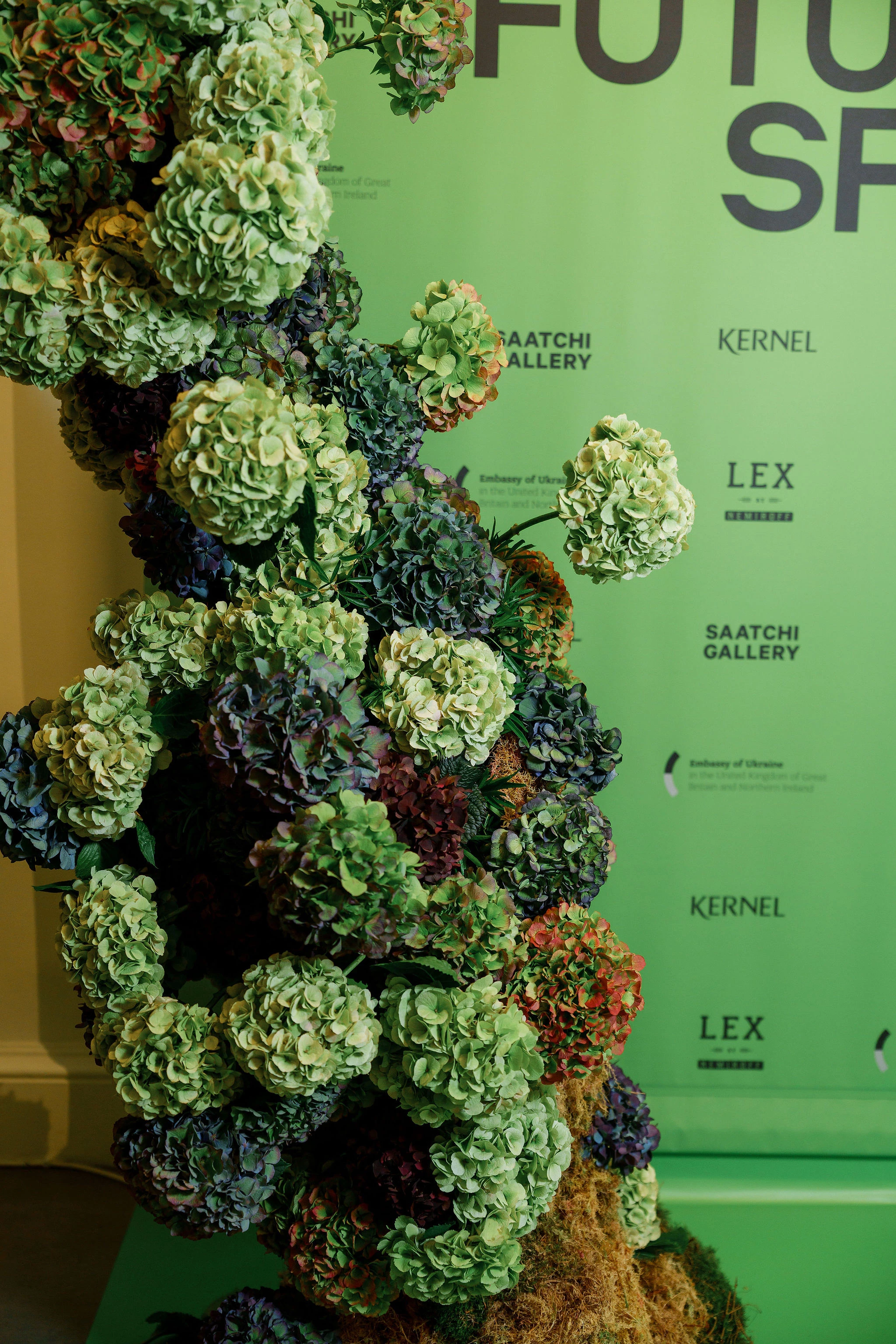 Квіткова інсталяція: Pepperose Studio