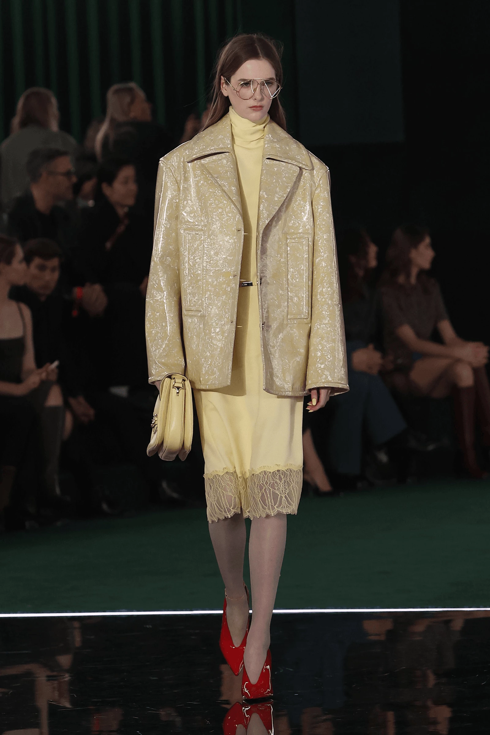 Gucci осінь-зима 2025/2026. Photo: Gucci/Gorunway Gucci осінь-зима 2025/2026. Photo: Gucci/Gorunway