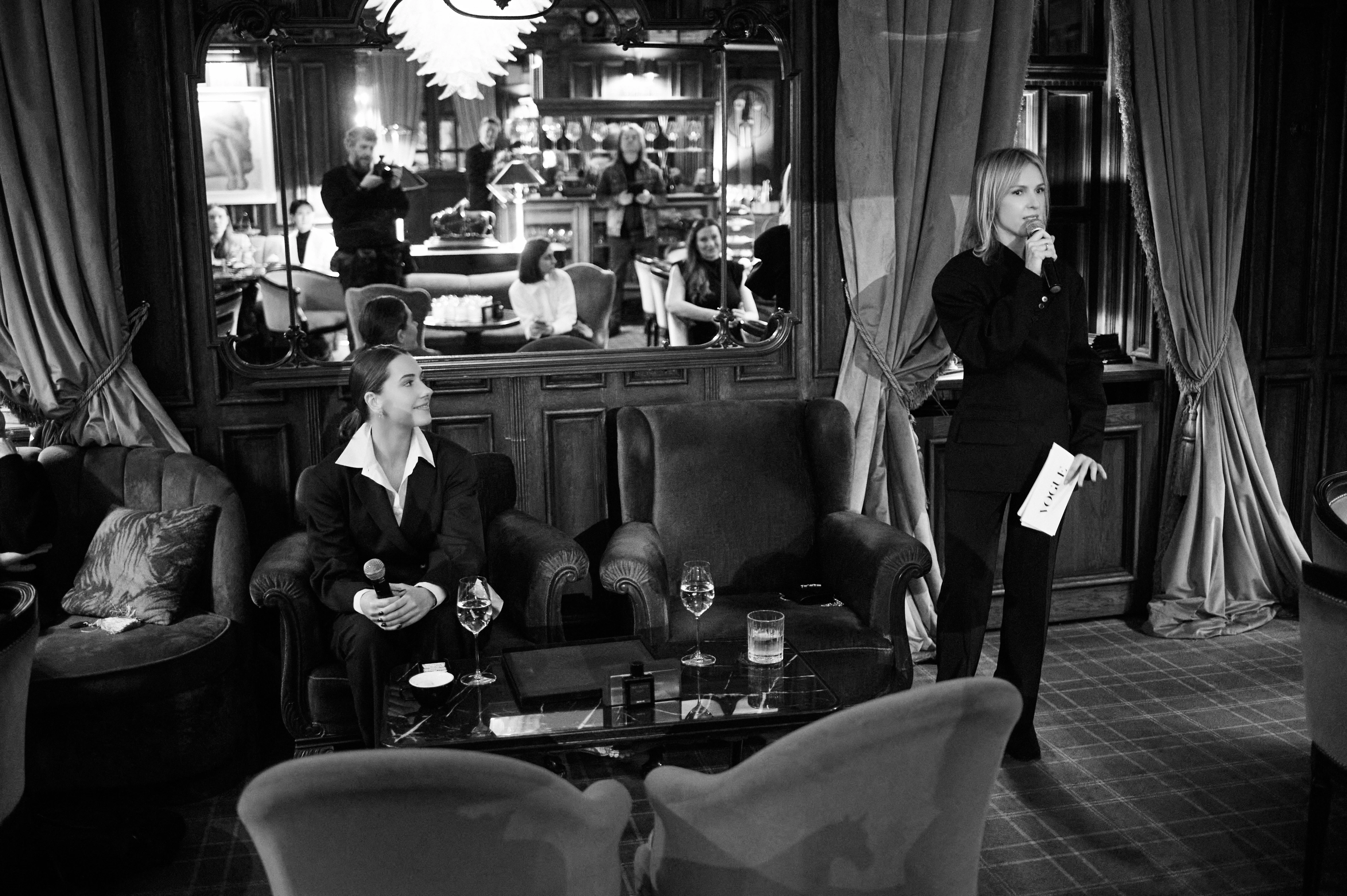 Юлія Костецька та Марія Жданова