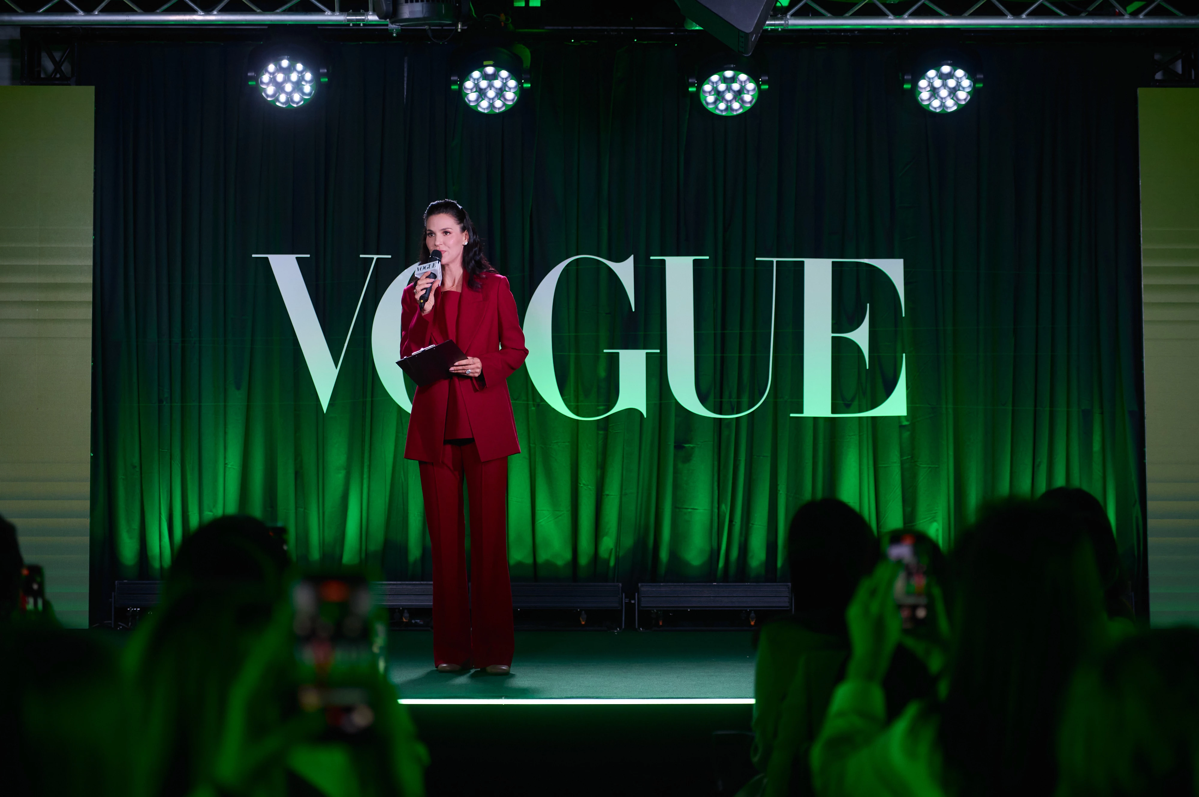 Маша Єфросиніна