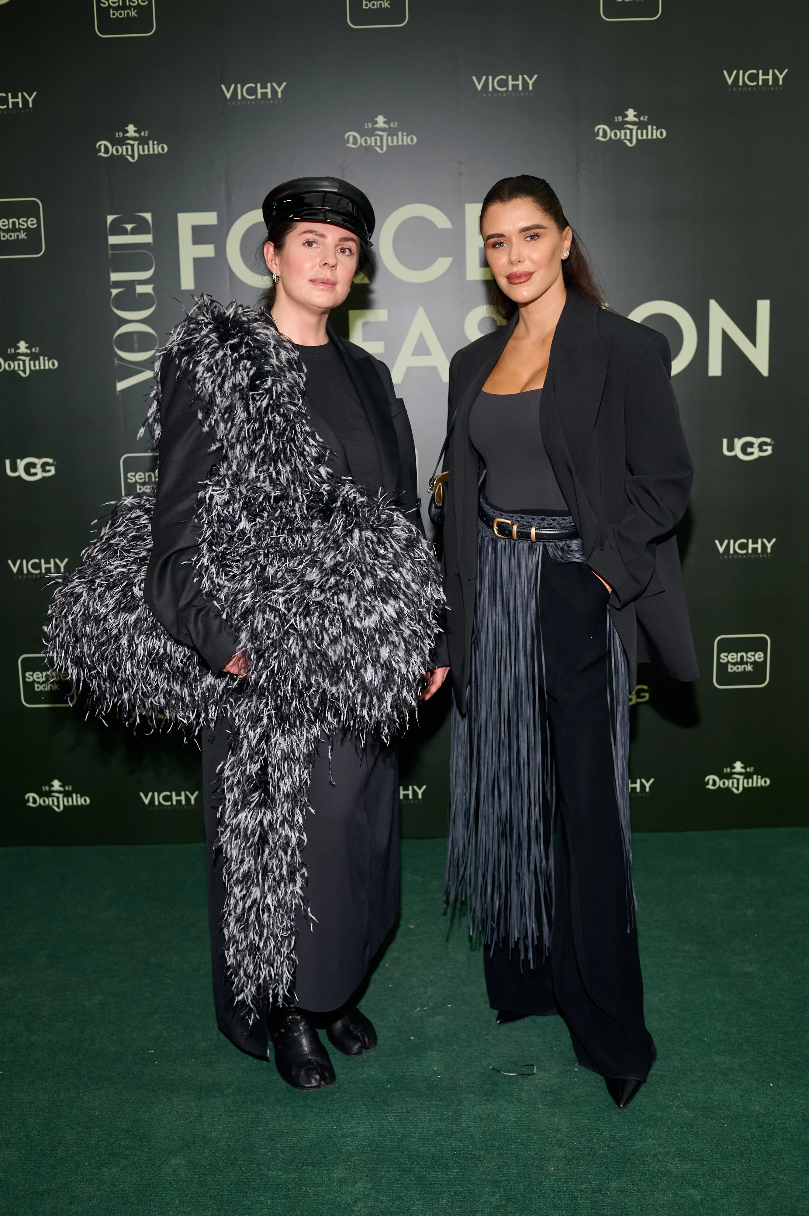 Яна Станіславська та Беата Петьовка