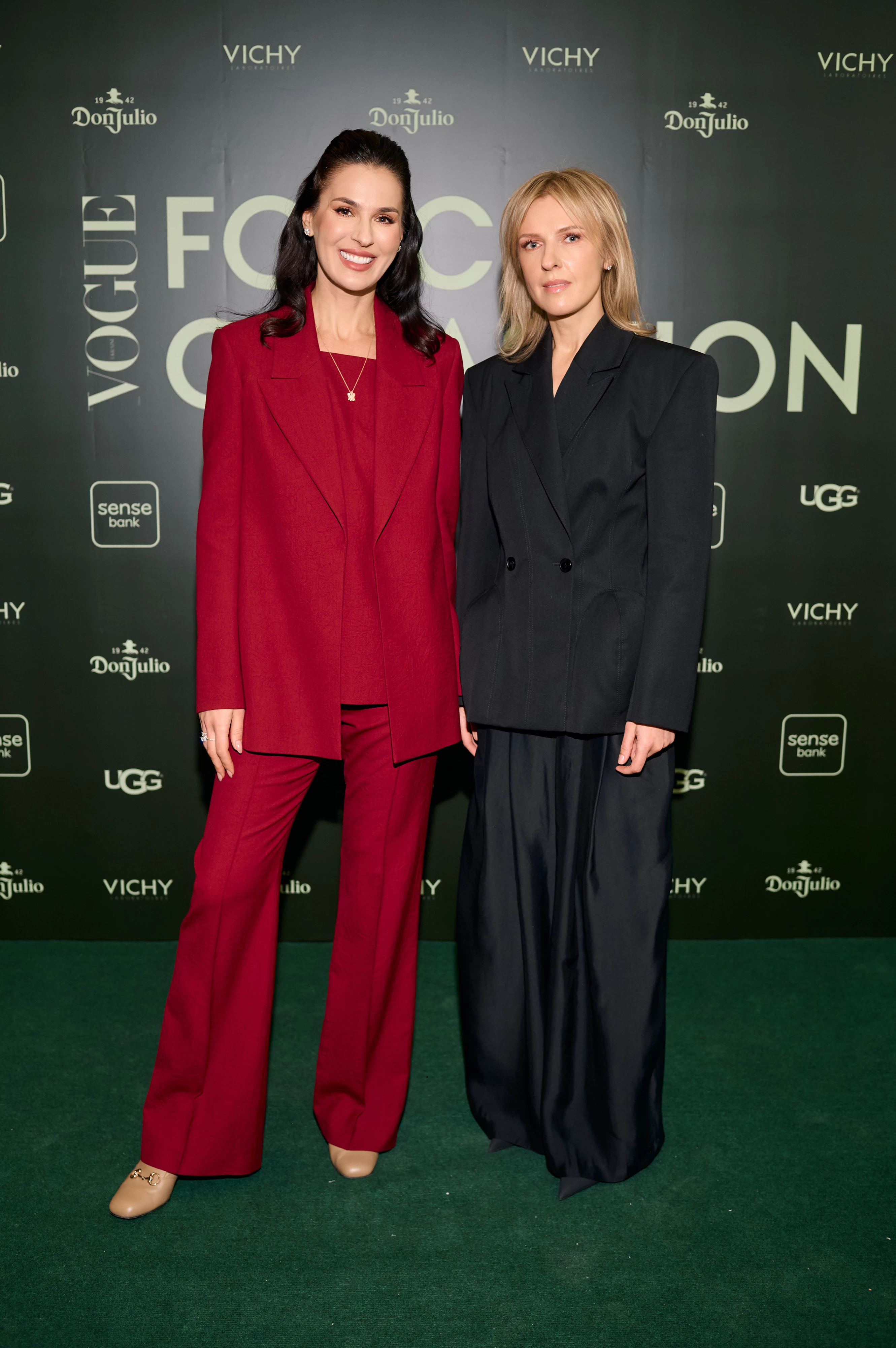 Маша Єфросиніна та Юлія Костецька