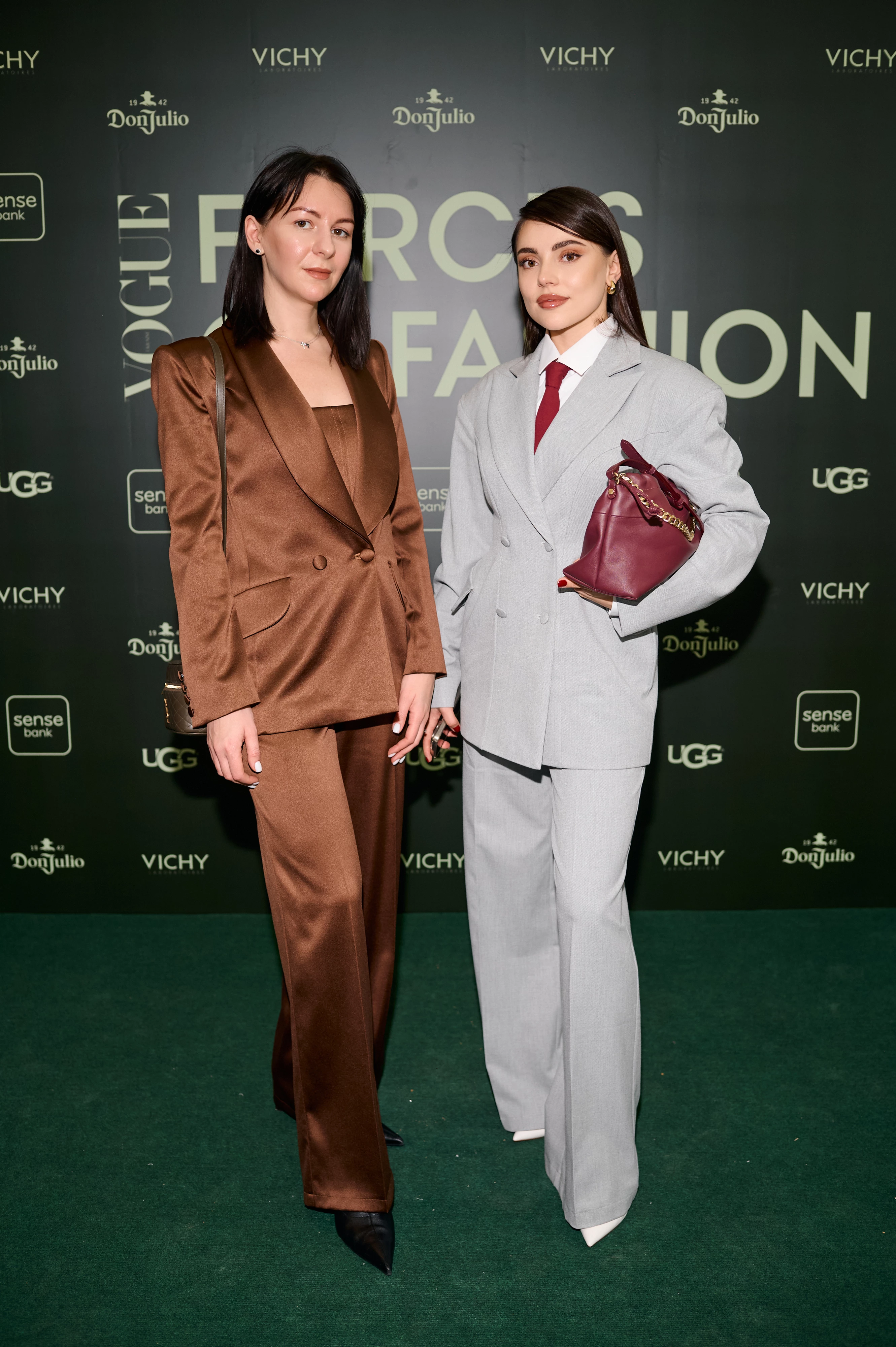 Ека Капанадзе та Аліна Йовдій