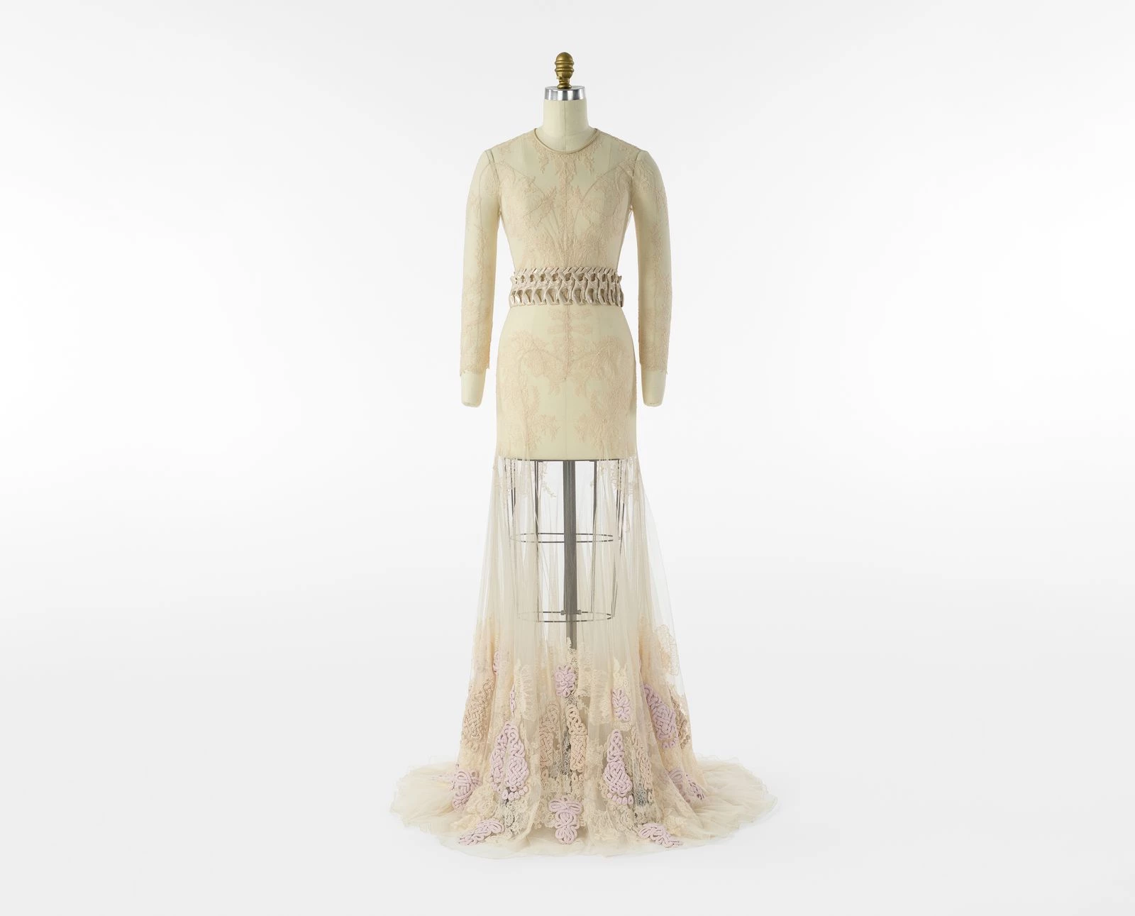 Комплект авторства Ріккардо Тіші для колекції Givenchy Couture осінь-зима 2010/2011. Надано Givenchy. Фото © The Metropolitan Museum of Art