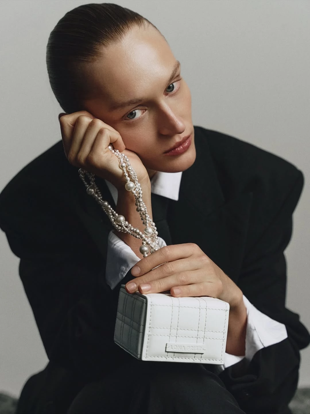 Lona Prist Lona Prist