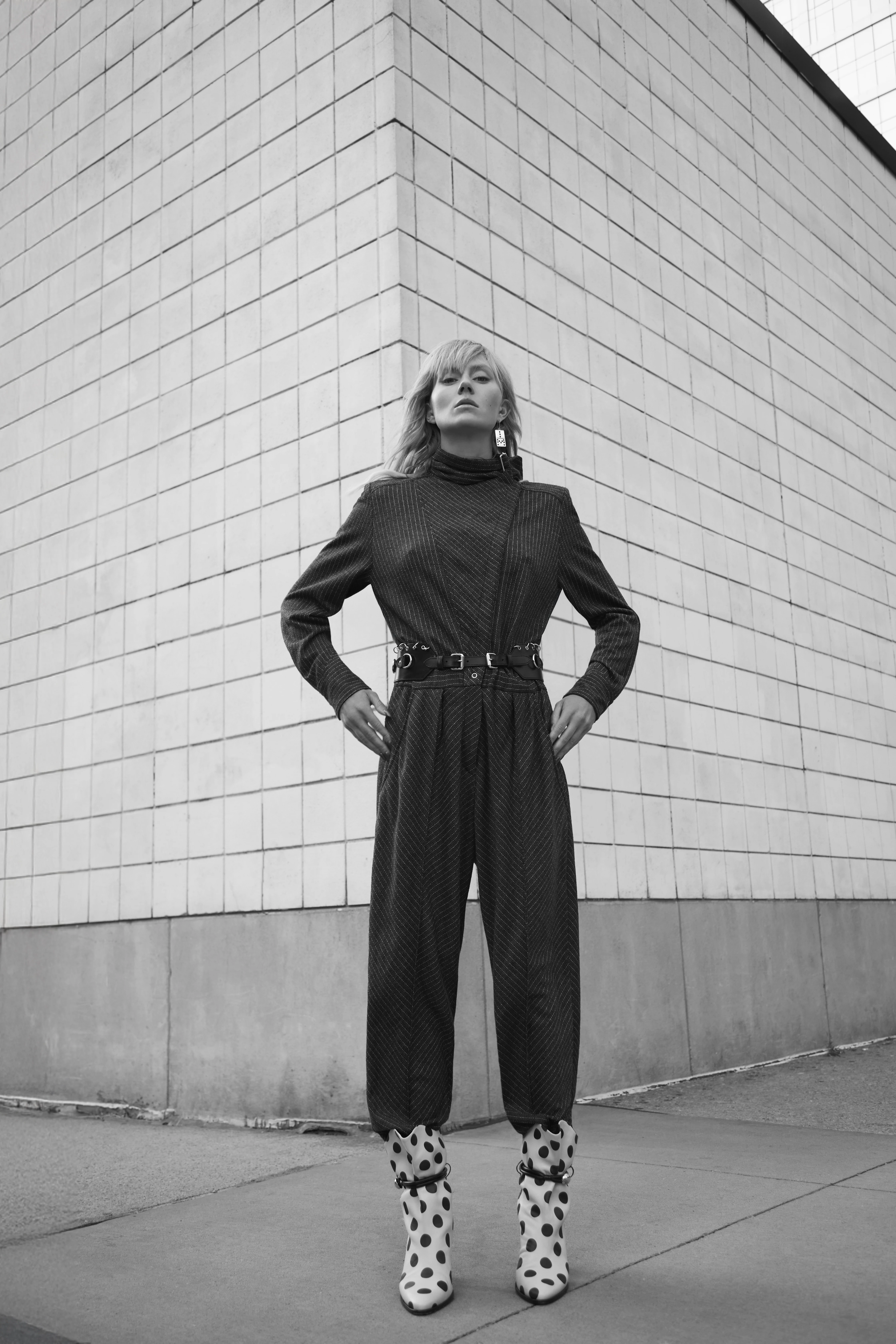 Комбінезон, ремінь та ботильйони, усе – Isabel Marant Комбінезон, ремінь та ботильйони, усе – Isabel Marant