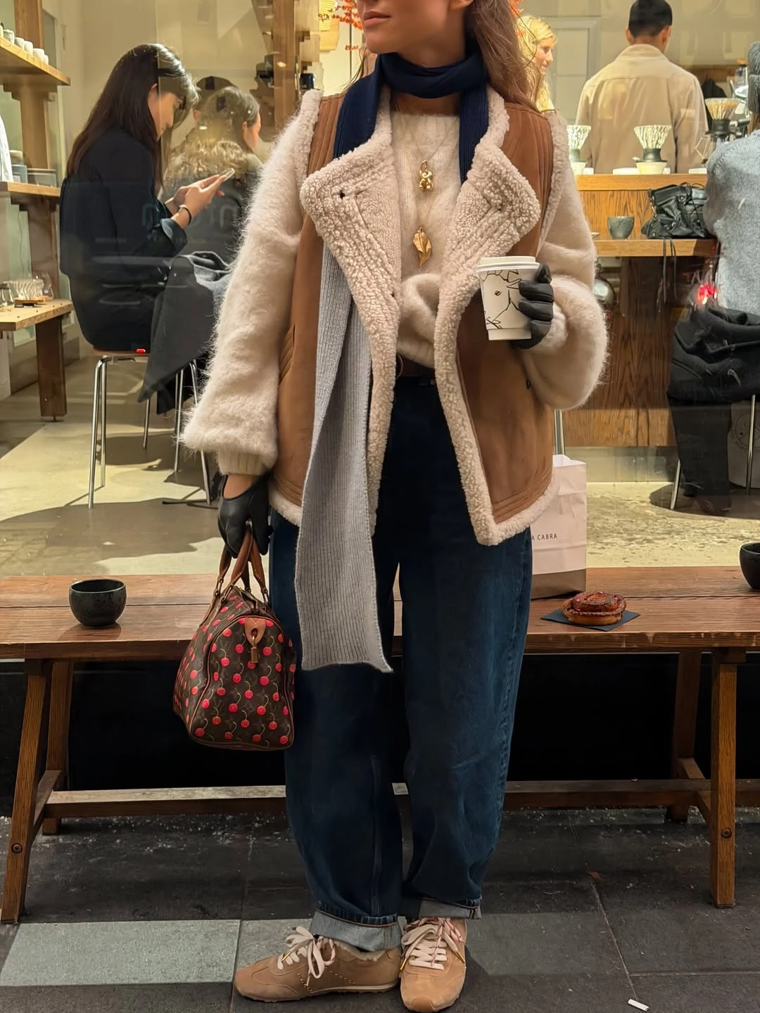 Instagram @oliviatps