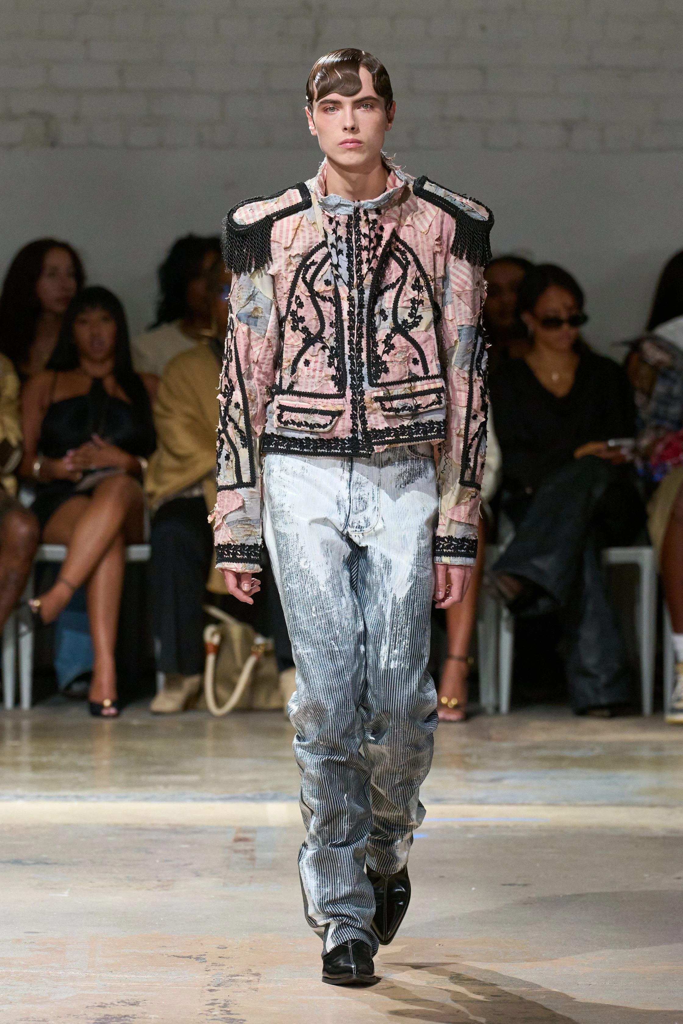 Who Decides War весна-літо 2026