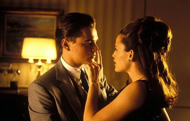 Кадр з фільму "Спіймай мене, якщо зможеш" (2002) 