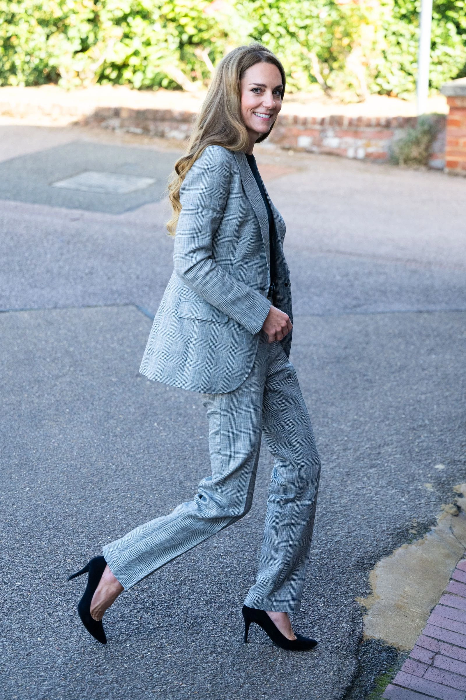 Принцеса Вельська в костюмі в клітинку у вересні 2025 року