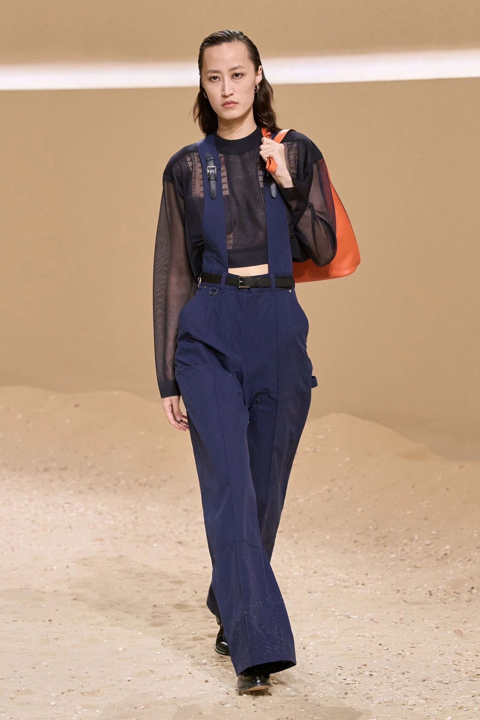 Hermès весна-літо 2026. Daniele Oberrauch / Gorunway. 