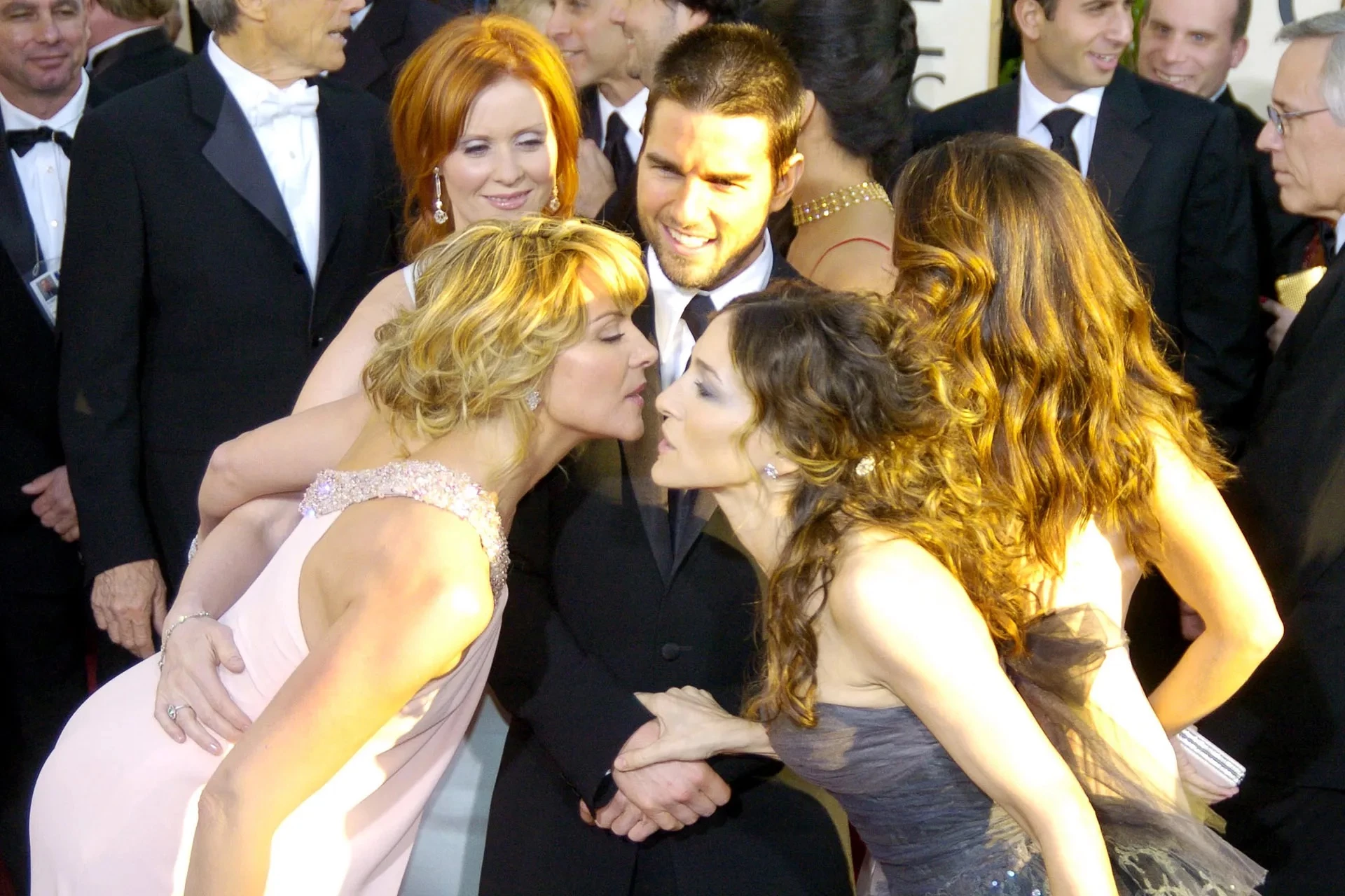 2004: Том Круз і акторки з серіалу "Секс у великому місті"