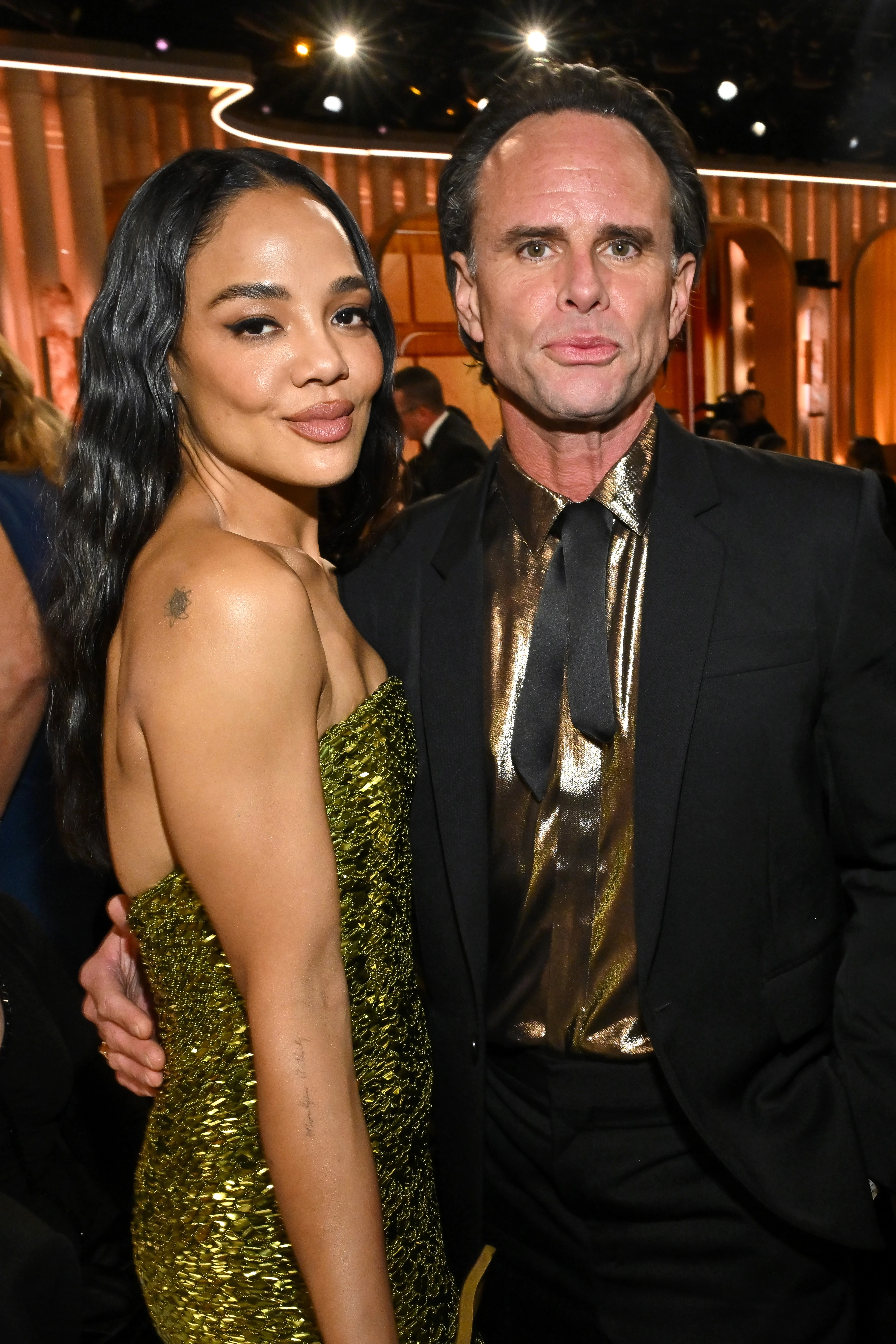 Тесса Томпсон, Волтон Гоггінс