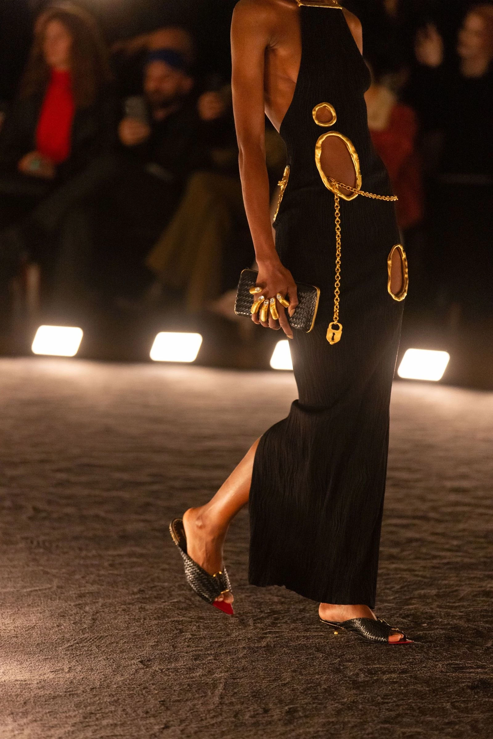 Schiaparelli весна-літо 2026 Schiaparelli весна-літо 2026