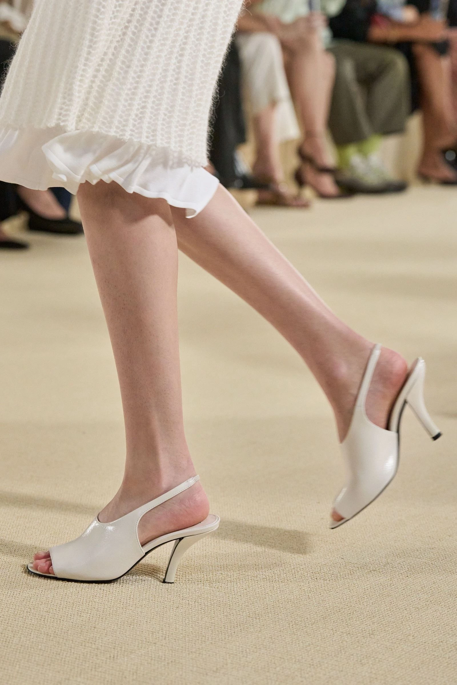 Toteme весна-літо 2026 Toteme весна-літо 2026