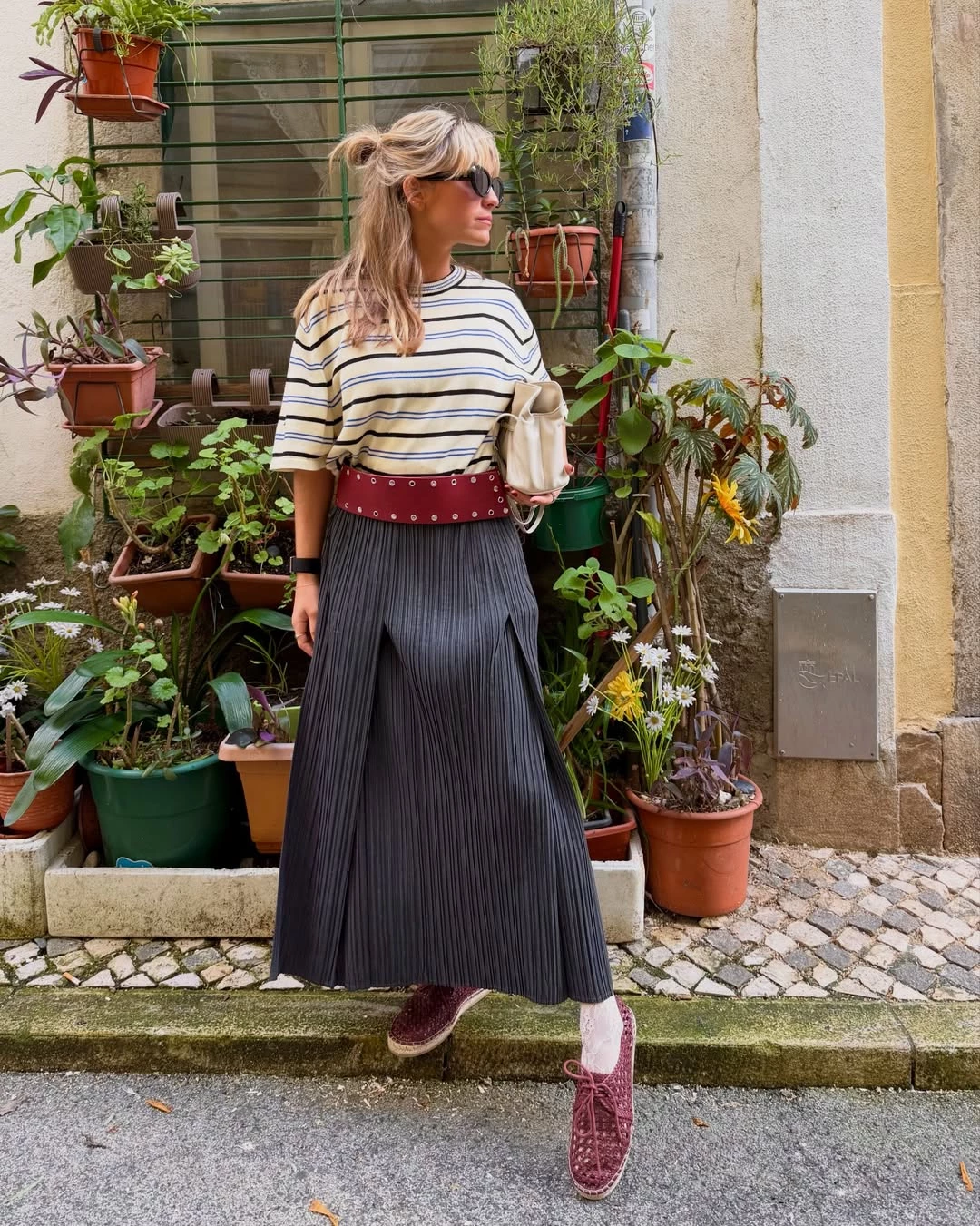 Instagram @caetanaba