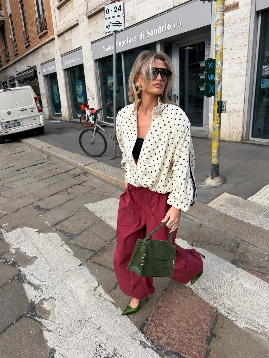 Instagram @tessavmontfoort