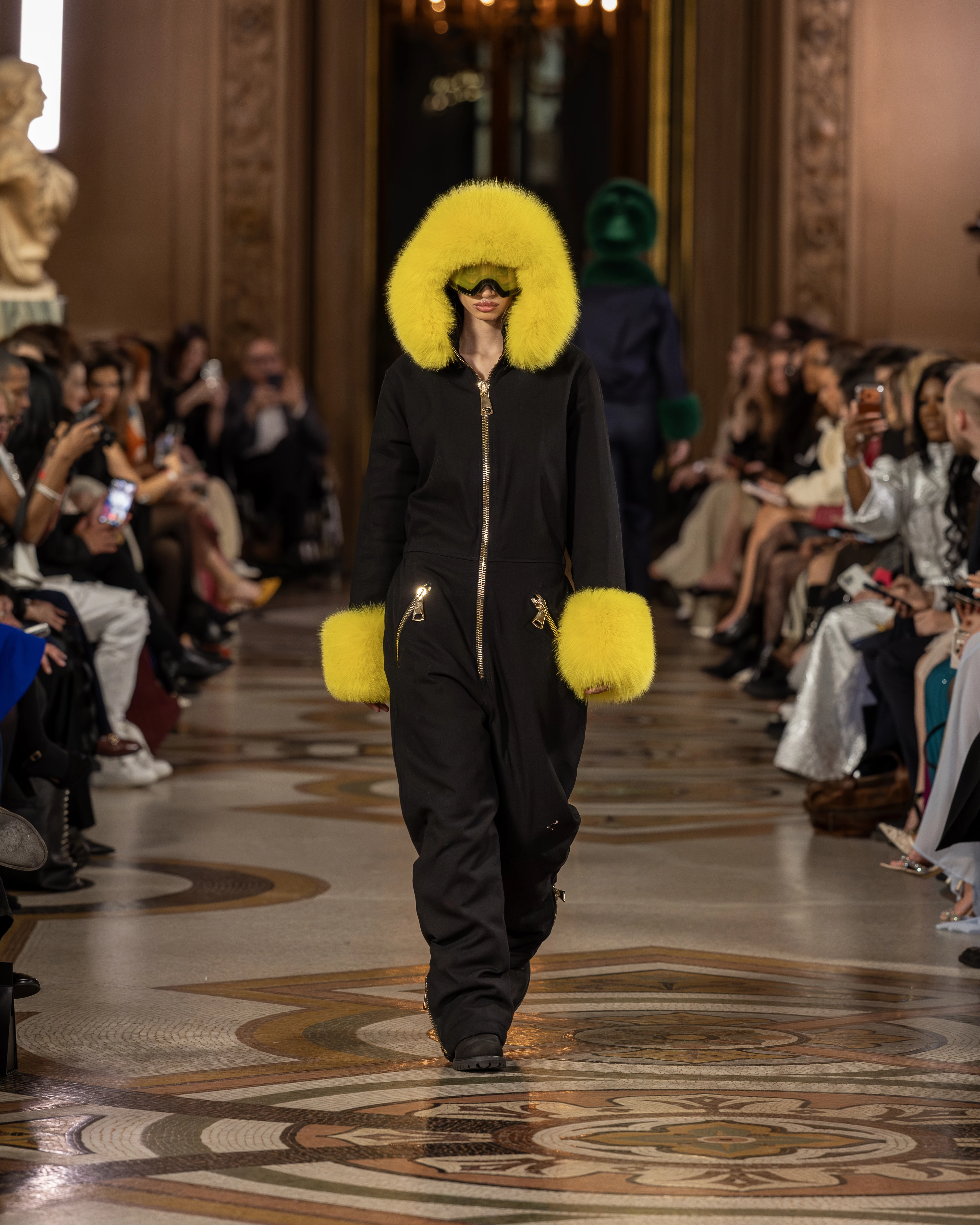 Melmaxi Photo. Courtesy of Moda Productions 