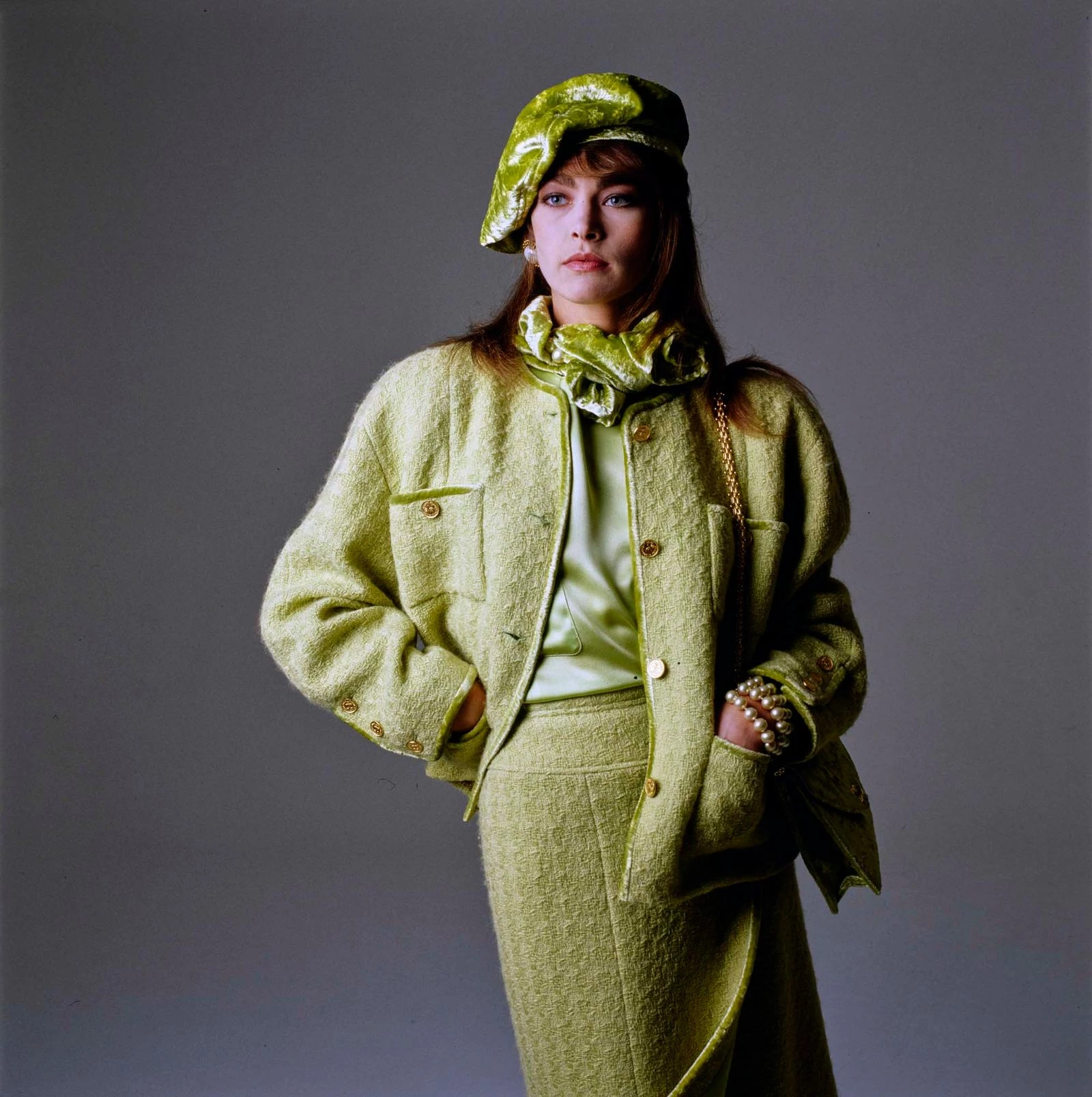 Джоана Пакула в образі Chanel (1985)